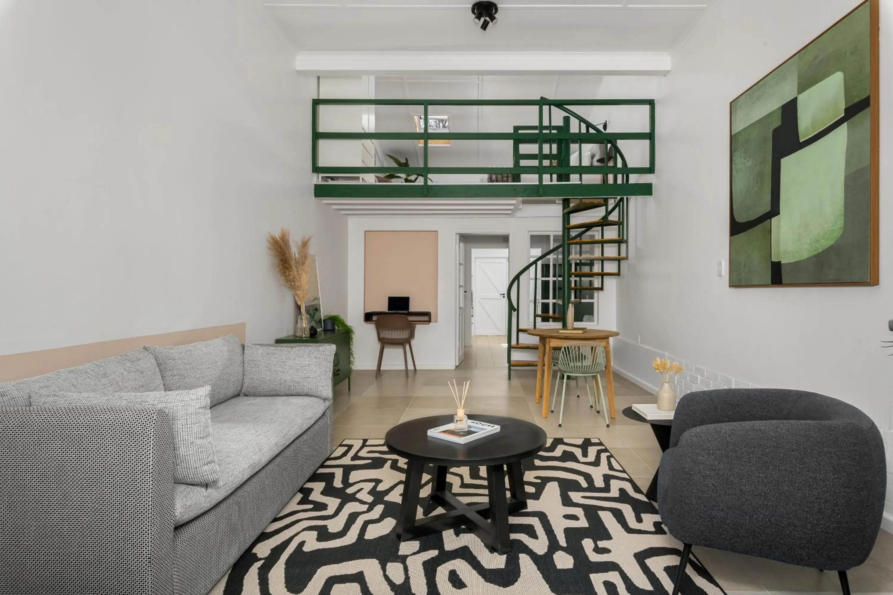 Photo of the whole room in Neighbourgood Franschhoek