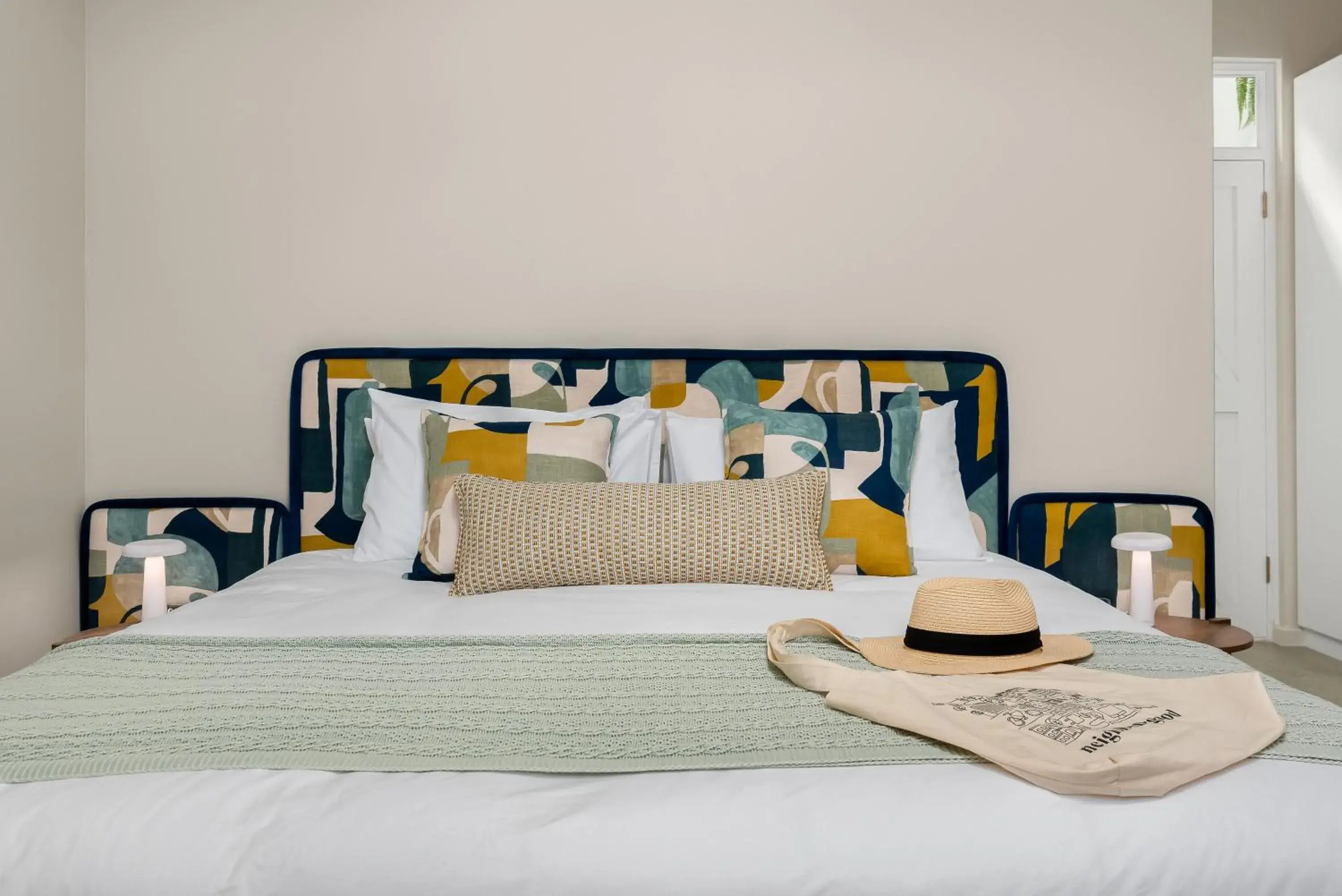 Bed in Neighbourgood Franschhoek Bed in Neighbourgood Franschhoek