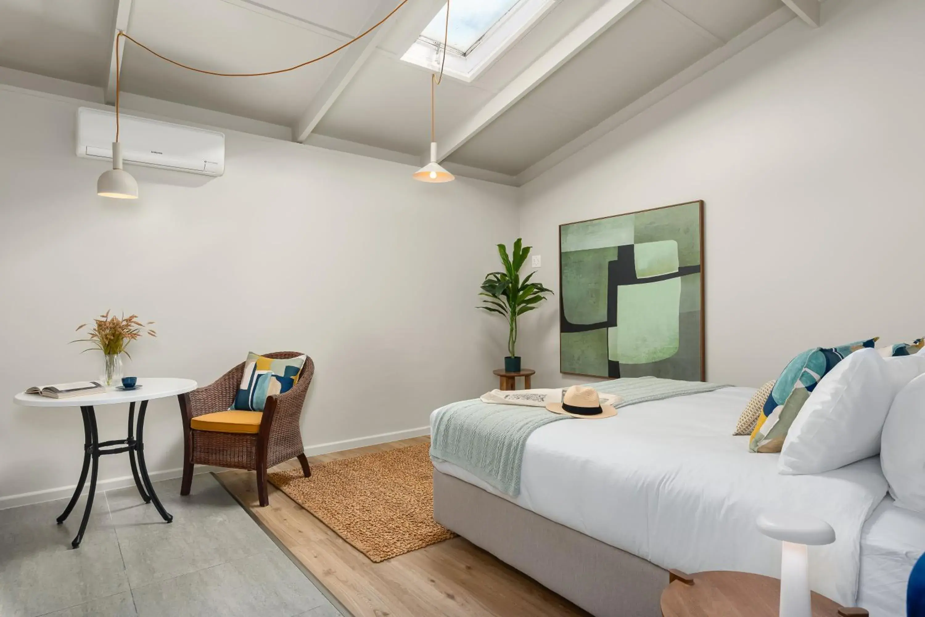 Bed in Neighbourgood Franschhoek Bed in Neighbourgood Franschhoek