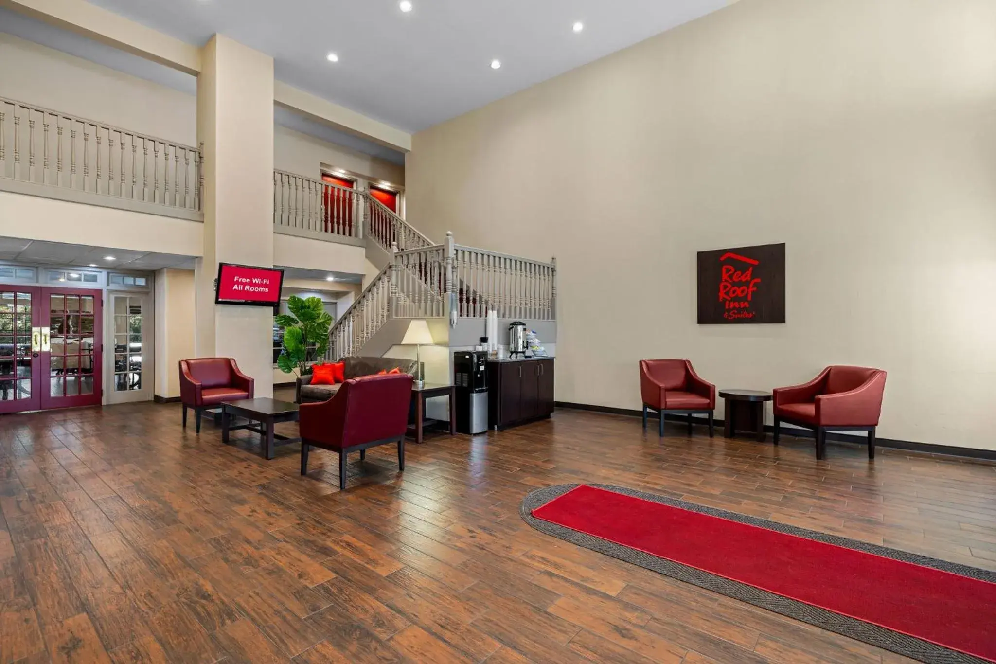 Lobby or reception in Red Roof Inn & Suites Albany, GA Lobby or reception in Red Roof Inn & Suites Albany, GA
