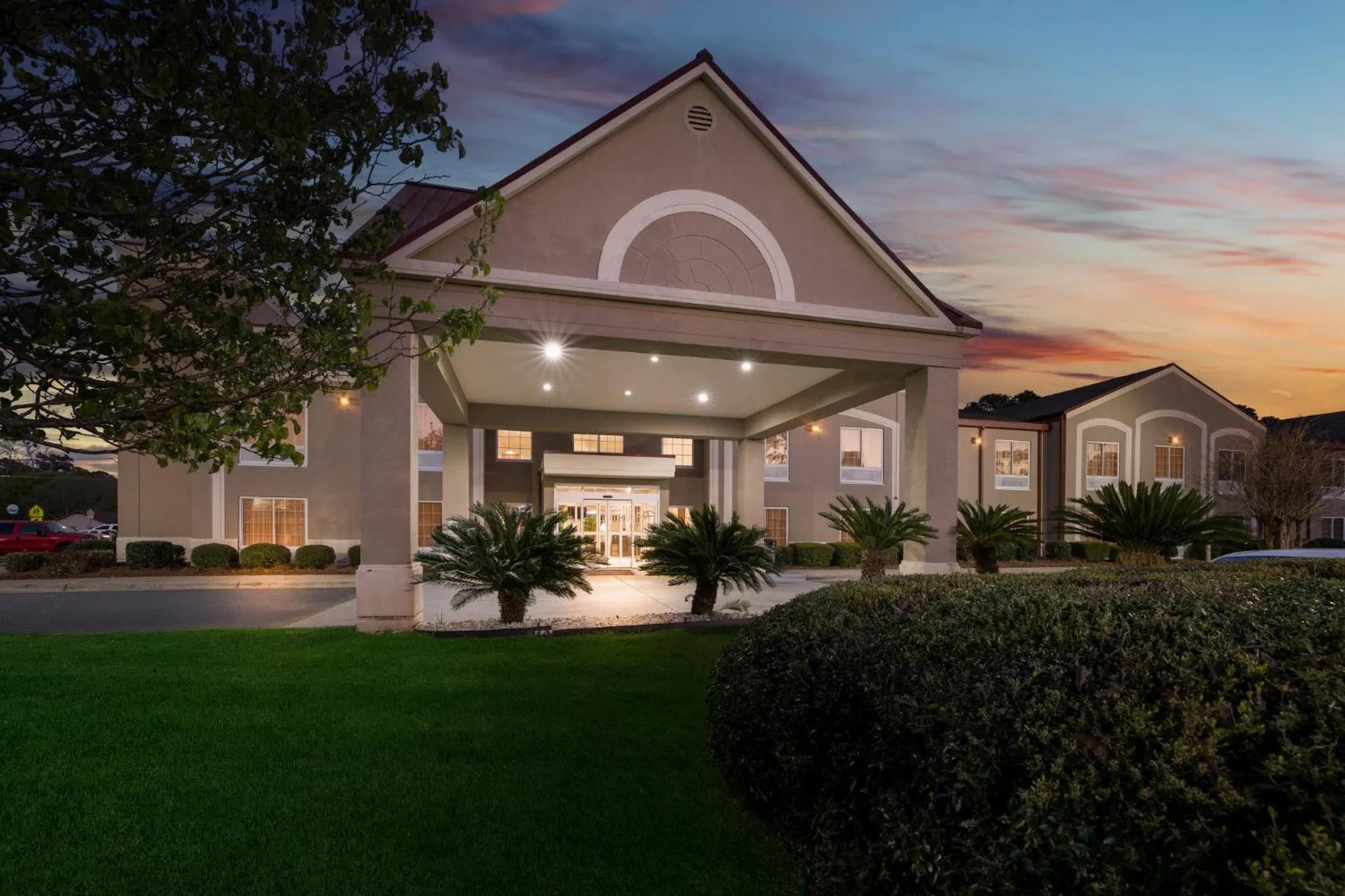 Property building in Red Roof Inn & Suites Albany, GA