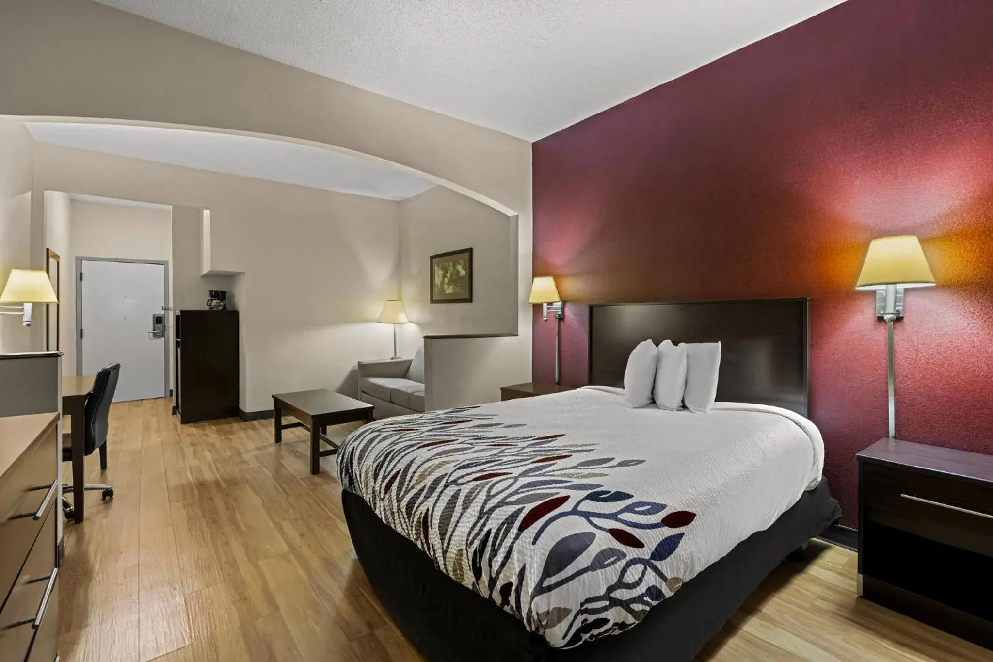 Suite Queen Room Disability Access Non-Smoking in Red Roof Inn & Suites Albany, GA Suite Queen Room Disability Access Non-Smoking in Red Roof Inn & Suites Albany, GA