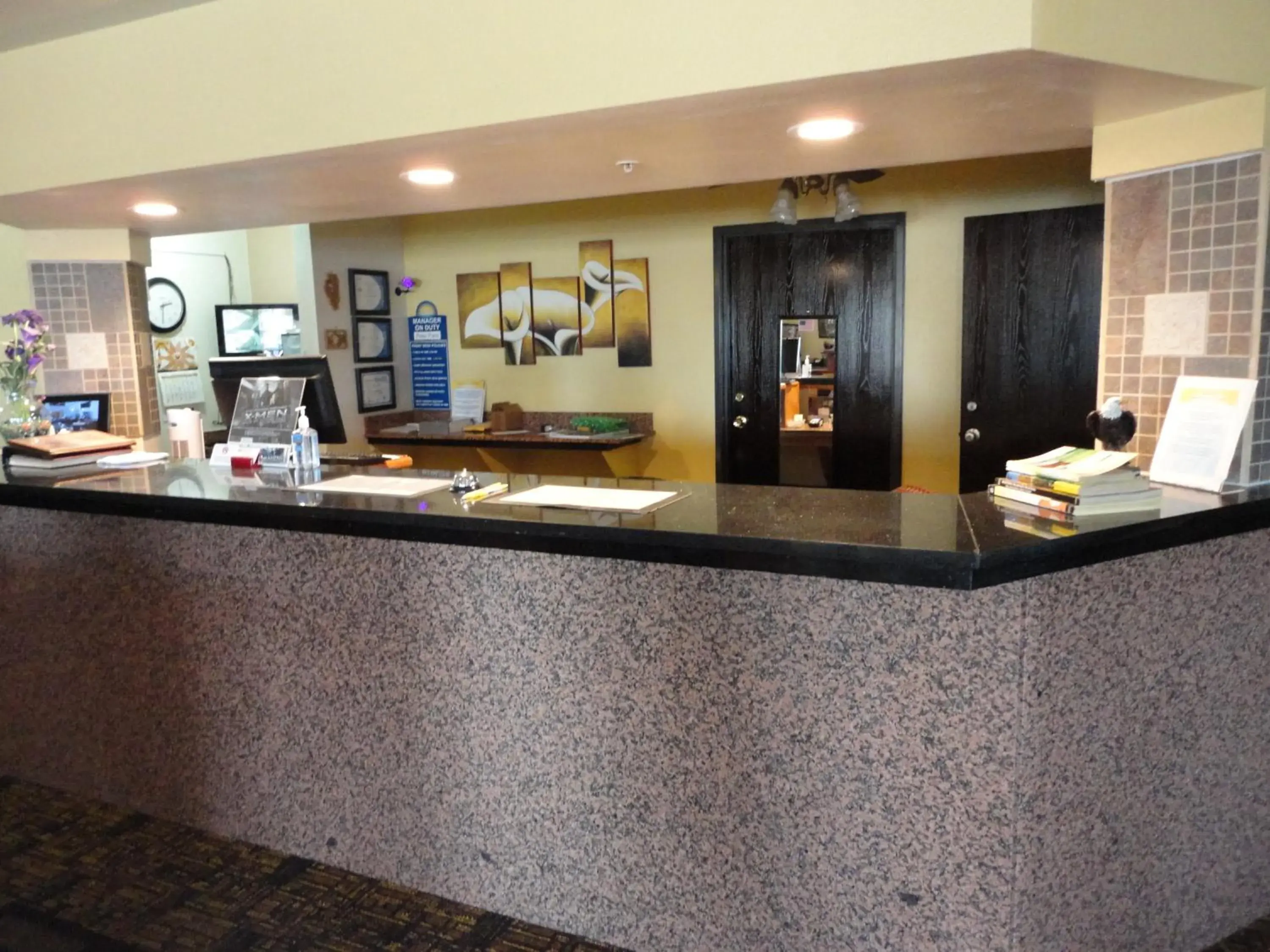 Lobby or reception in Days Inn by Wyndham Lamar Lobby or reception in Days Inn by Wyndham Lamar