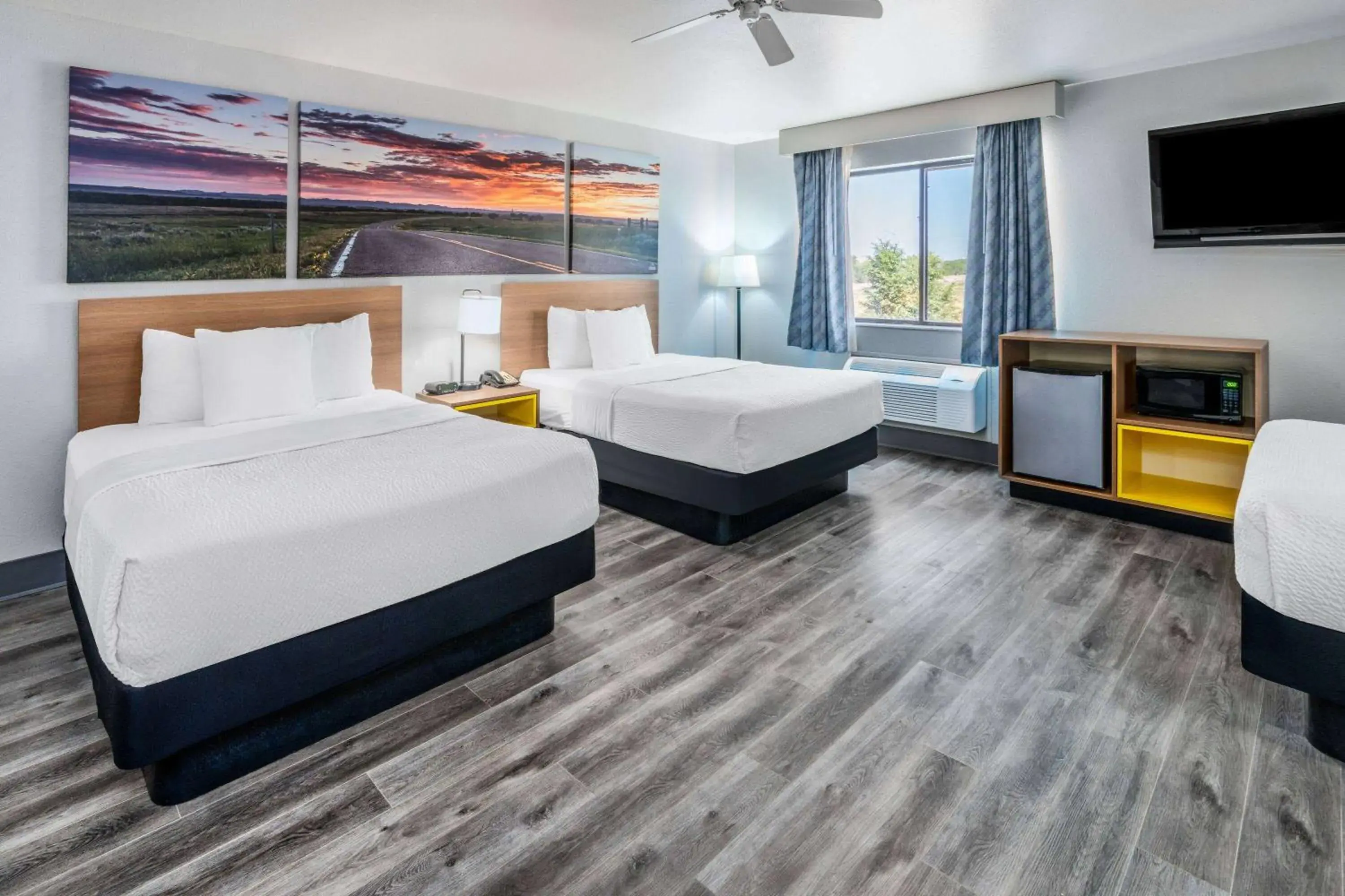 Photo of the whole room, Bed in Days Inn by Wyndham Lamar Photo of the whole room, Bed in Days Inn by Wyndham Lamar