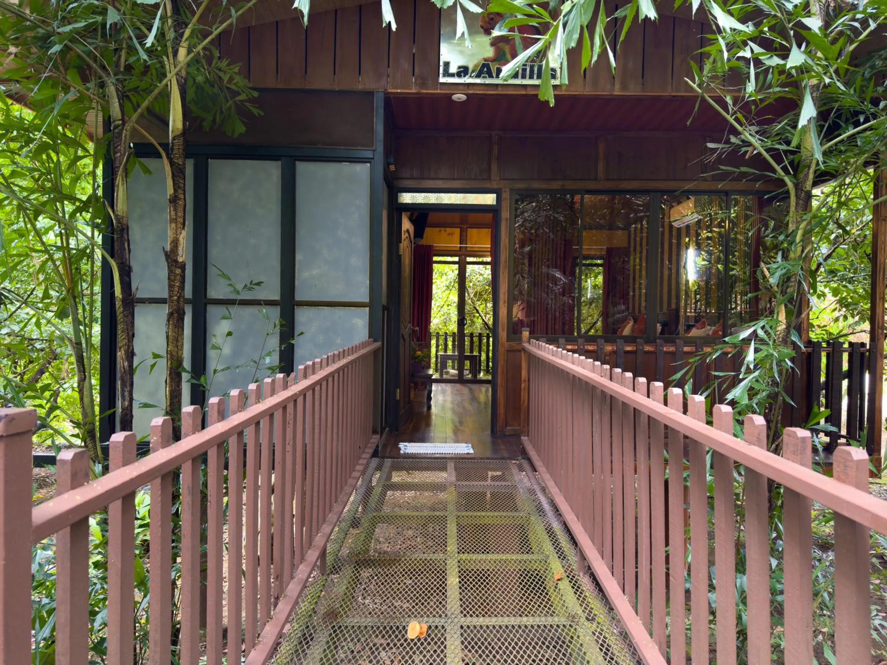 Patio in Hotel Heliconias Nature Inn & Hot Springs
