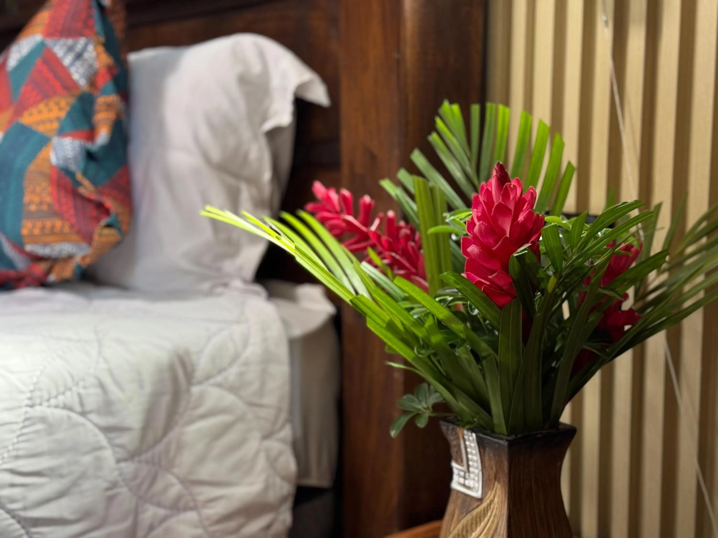 Bed in Hotel Heliconias Nature Inn & Hot Springs