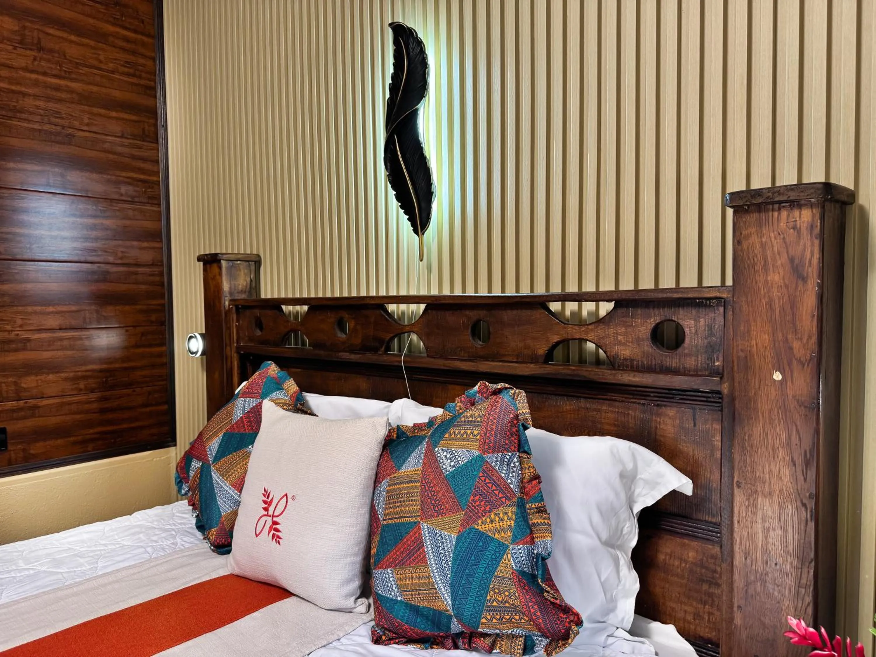 Bedroom, Bed in Hotel Heliconias Nature Inn & Hot Springs