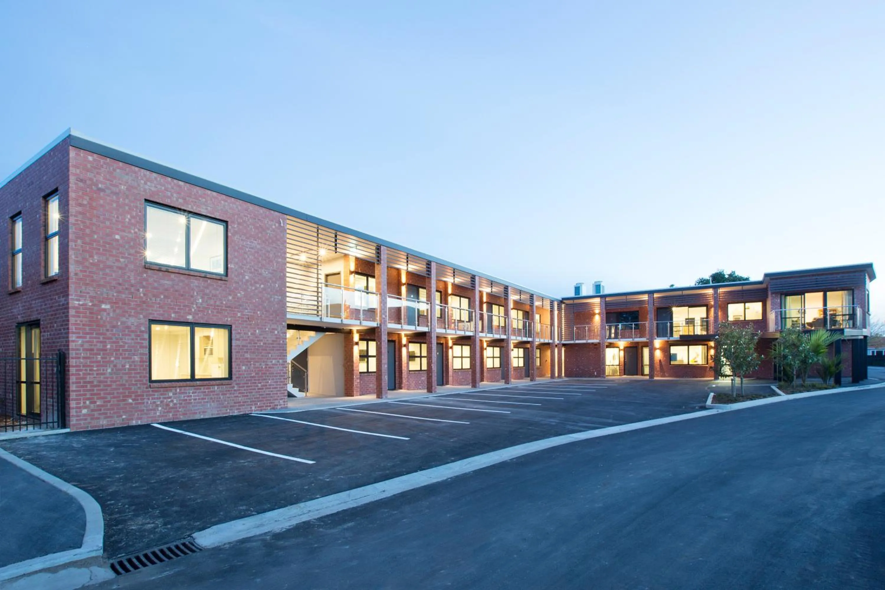 Facade/entrance in 850 Cameron Motel