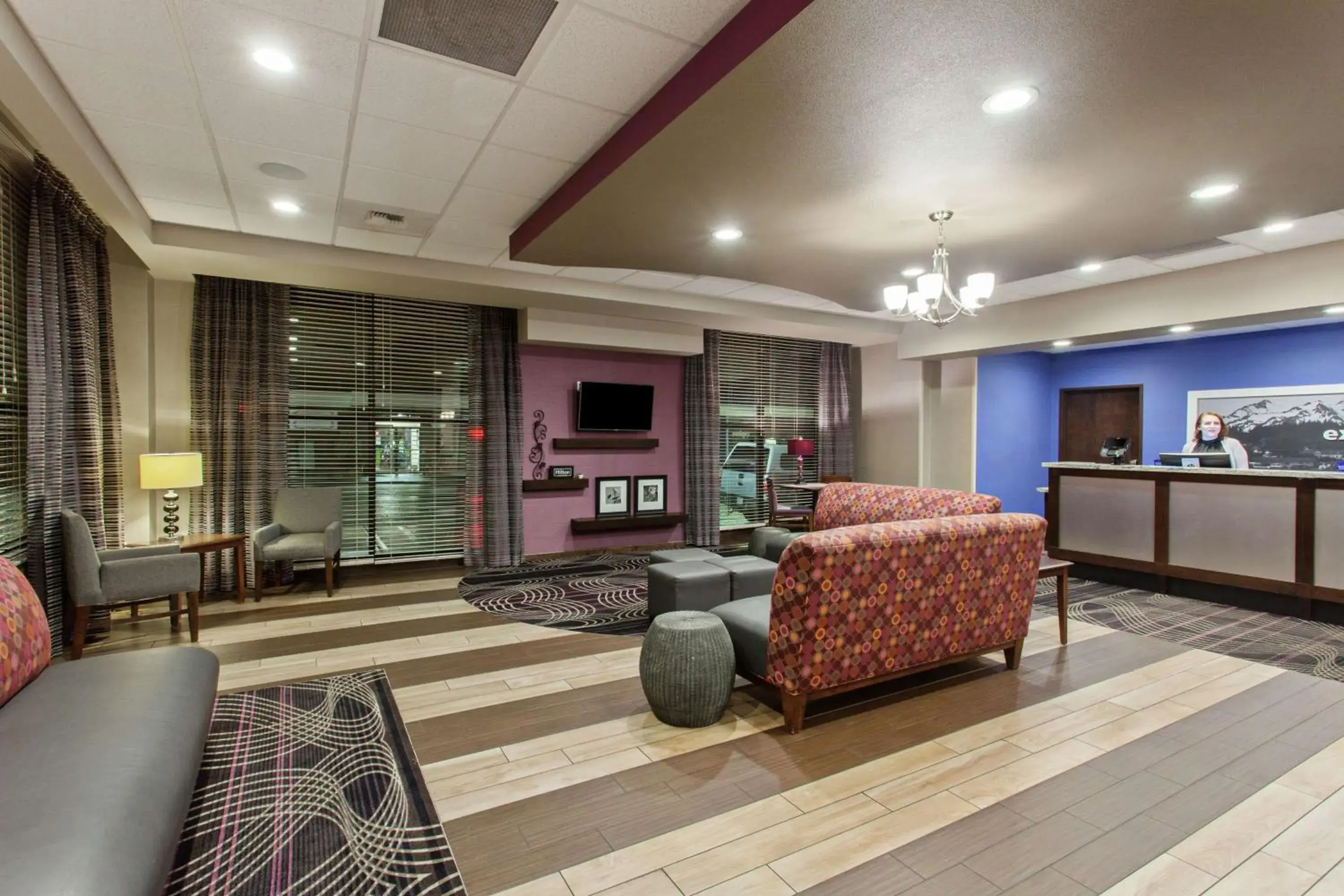 Lobby or reception in Hampton Inn Seattle/Everett Downtown Lobby or reception in Hampton Inn Seattle/Everett Downtown