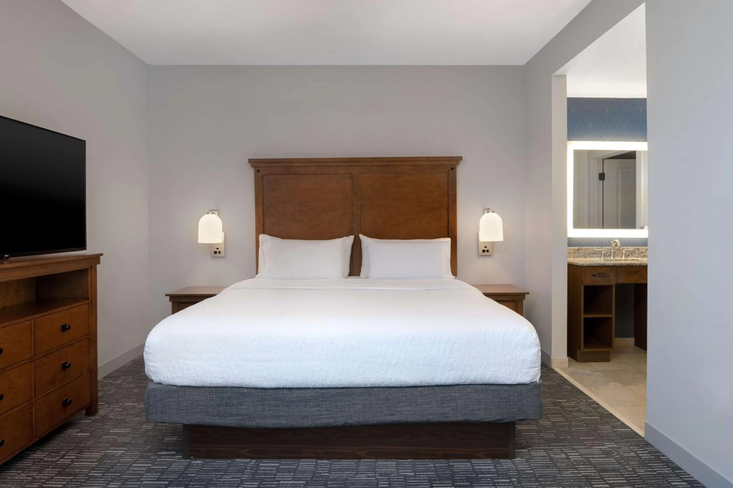 Bed in Homewood Suites by Hilton Billings