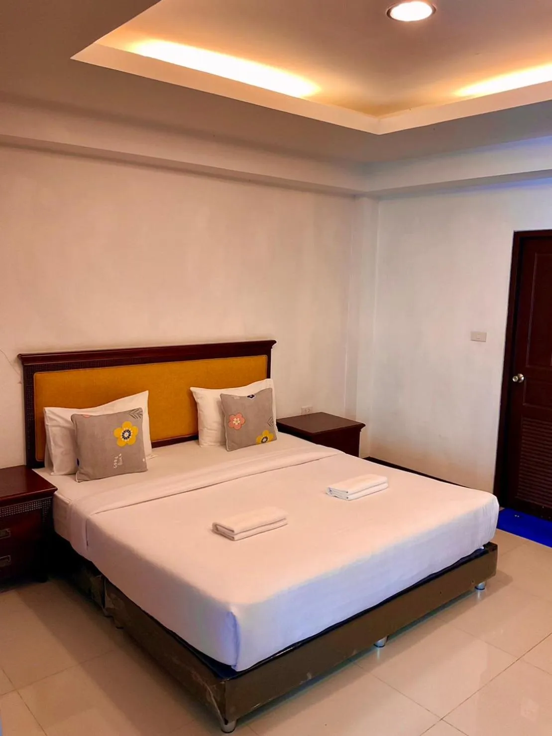 Bed in Sota Residence