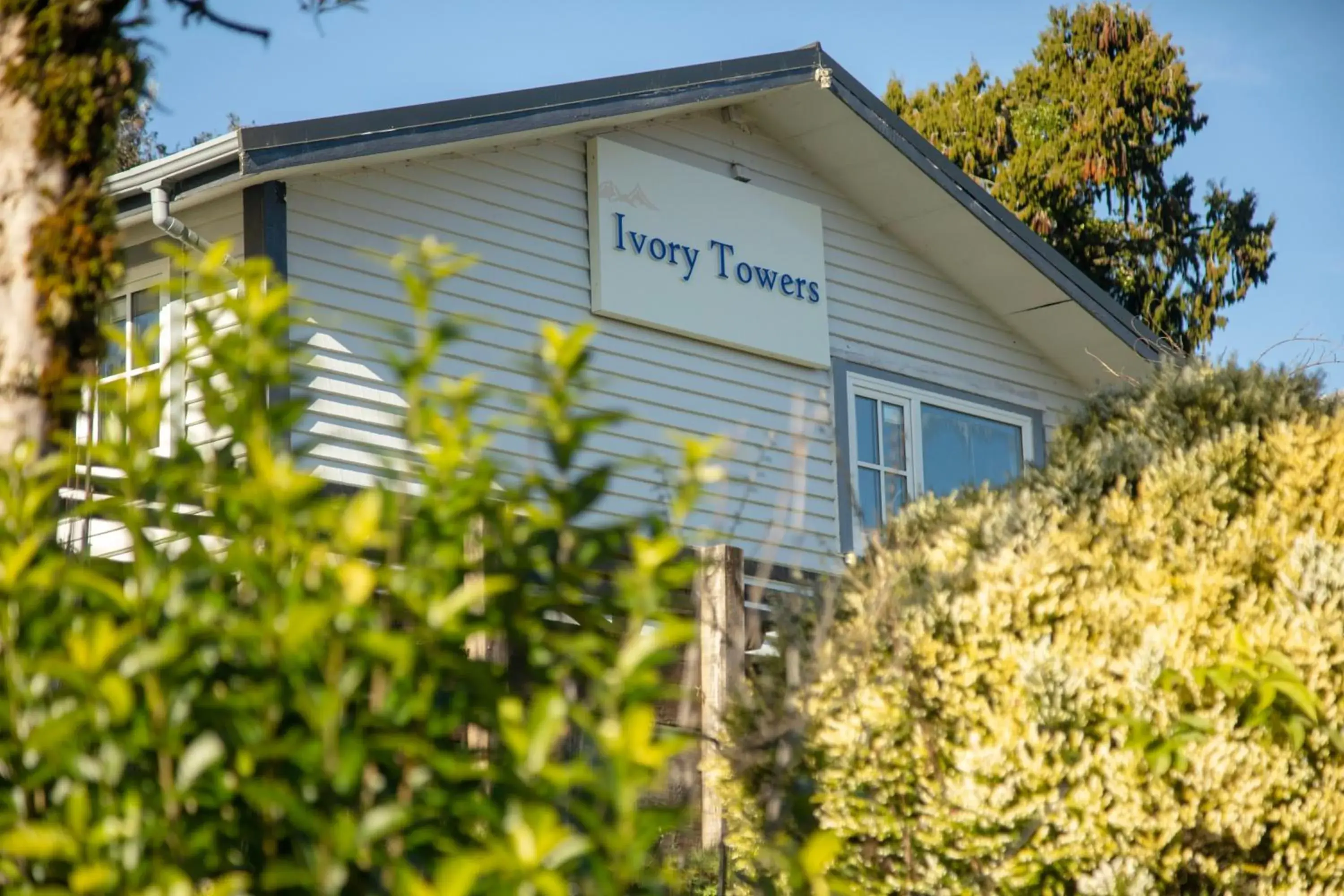 Property building in Ivorytowers Accommodation Property building in Ivorytowers Accommodation