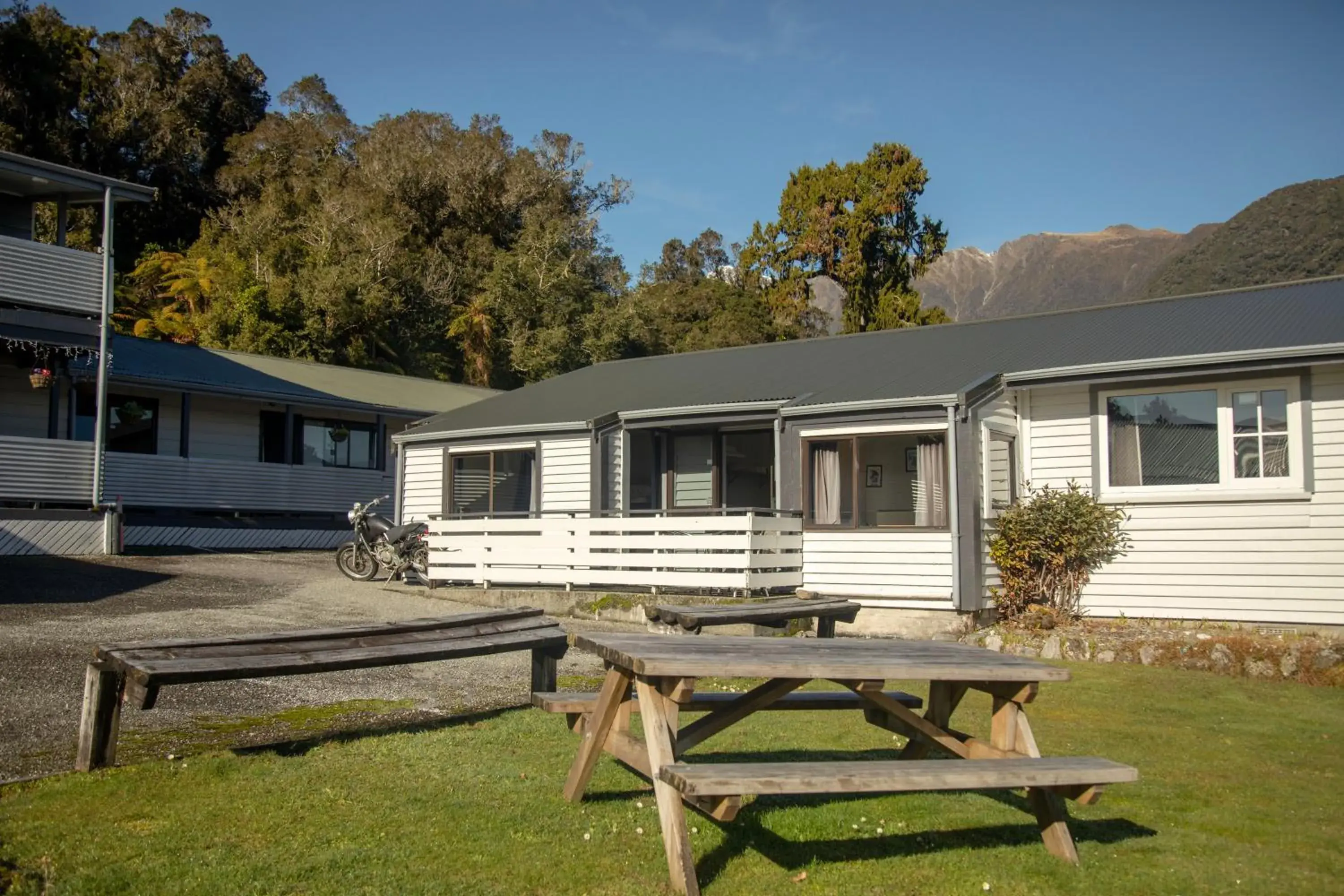 Property building in Ivorytowers Accommodation Property building in Ivorytowers Accommodation