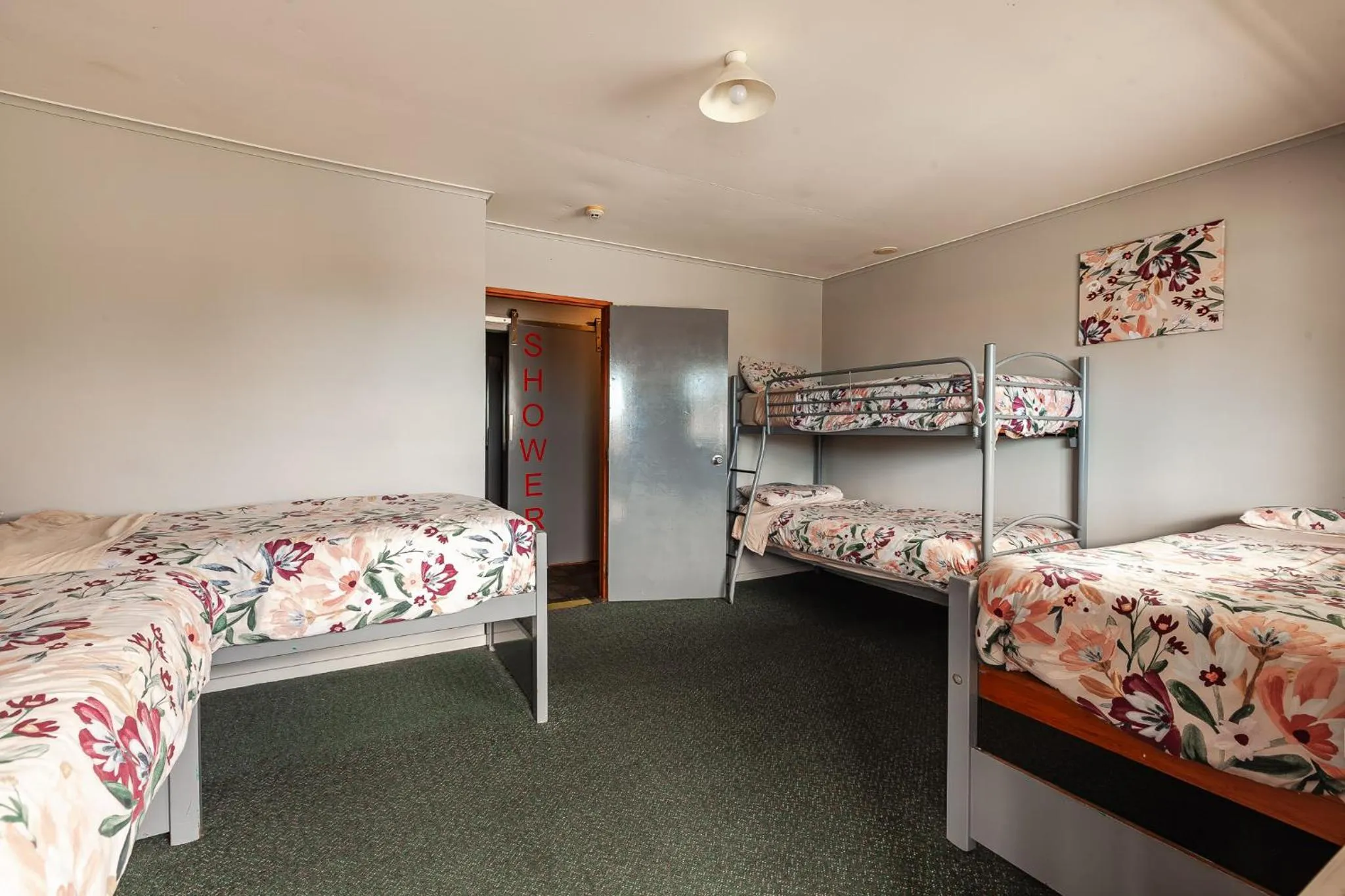 Bed in Ivorytowers Accommodation