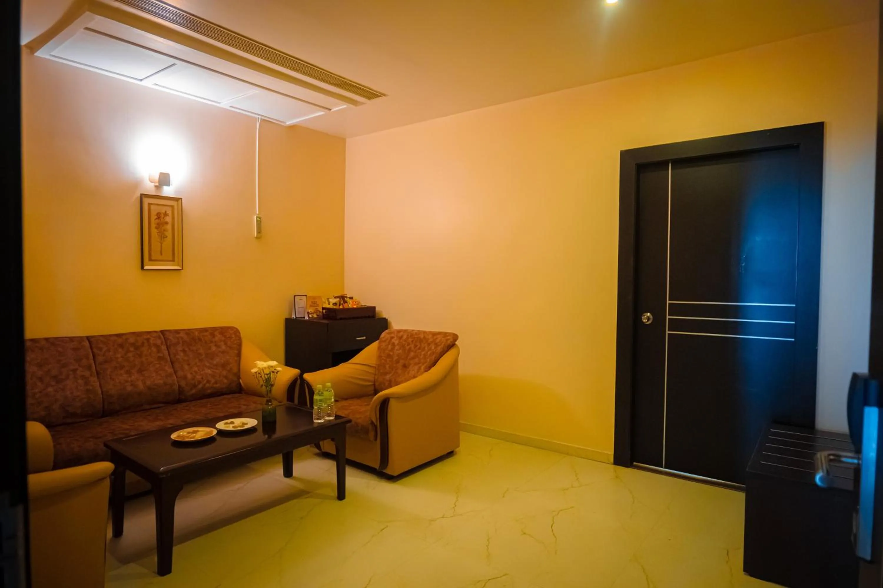 Living room in Poppys Hotel Madurai