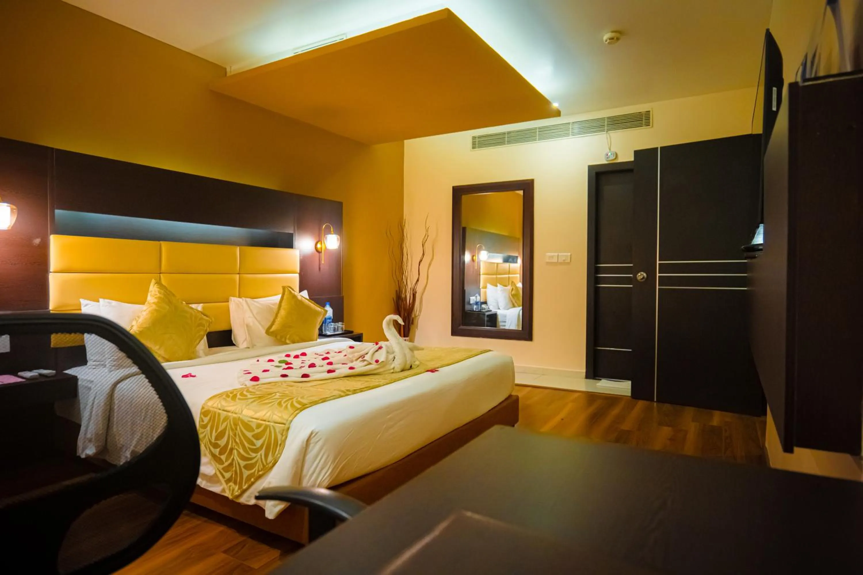 Bed in Poppys Hotel Madurai