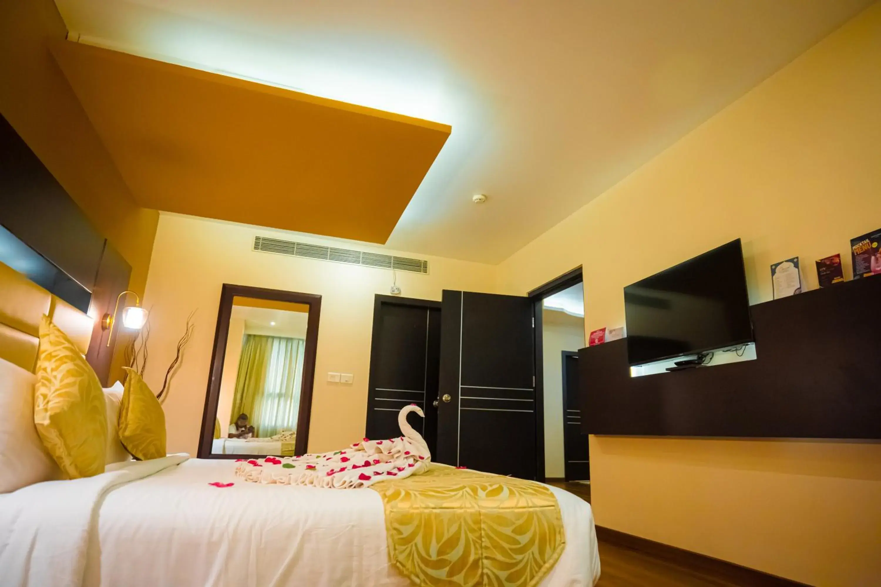 Bed in Poppys Hotel Madurai Bed in Poppys Hotel Madurai