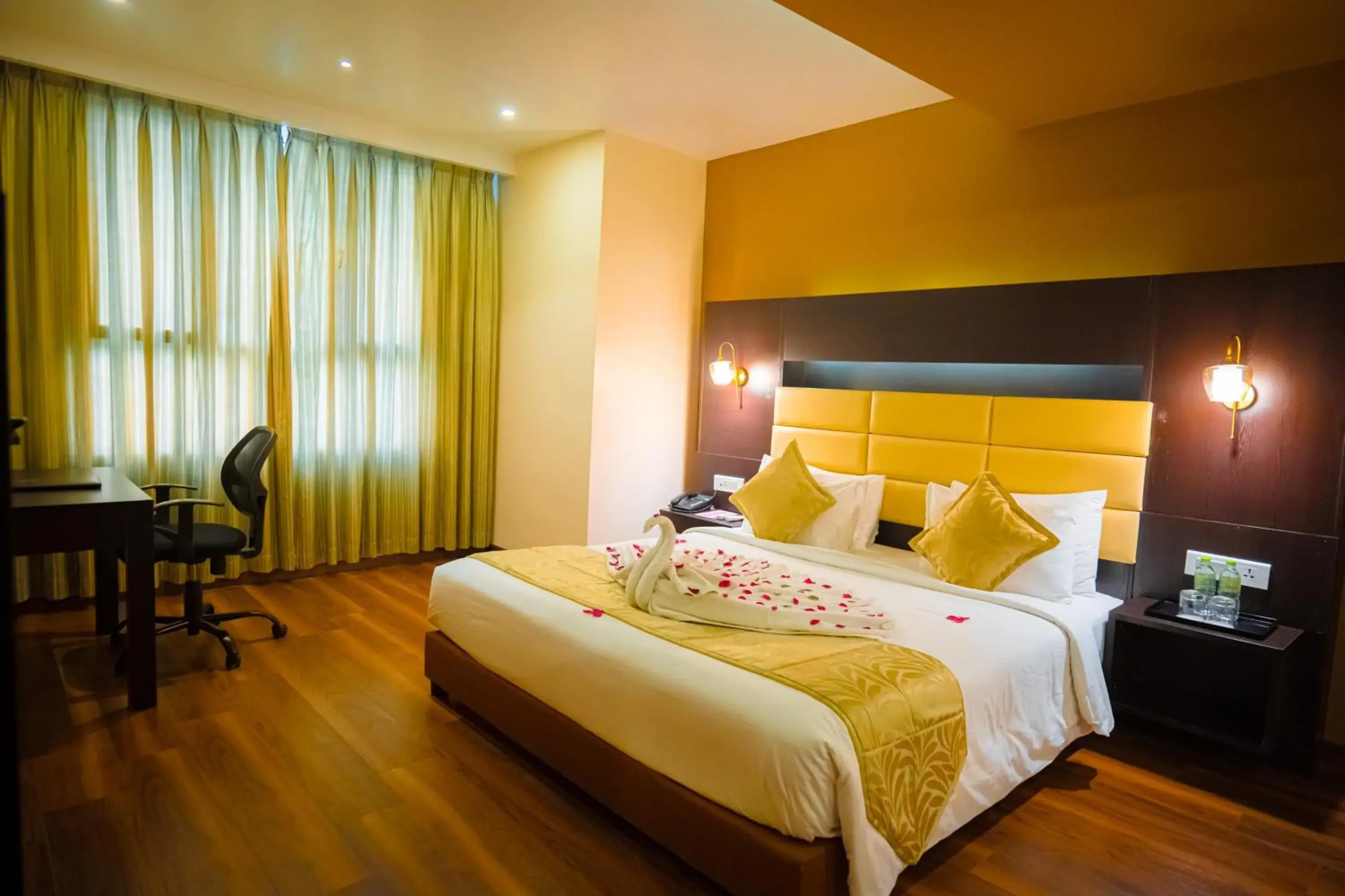 Bedroom, Bed in Poppys Hotel Madurai Bedroom, Bed in Poppys Hotel Madurai