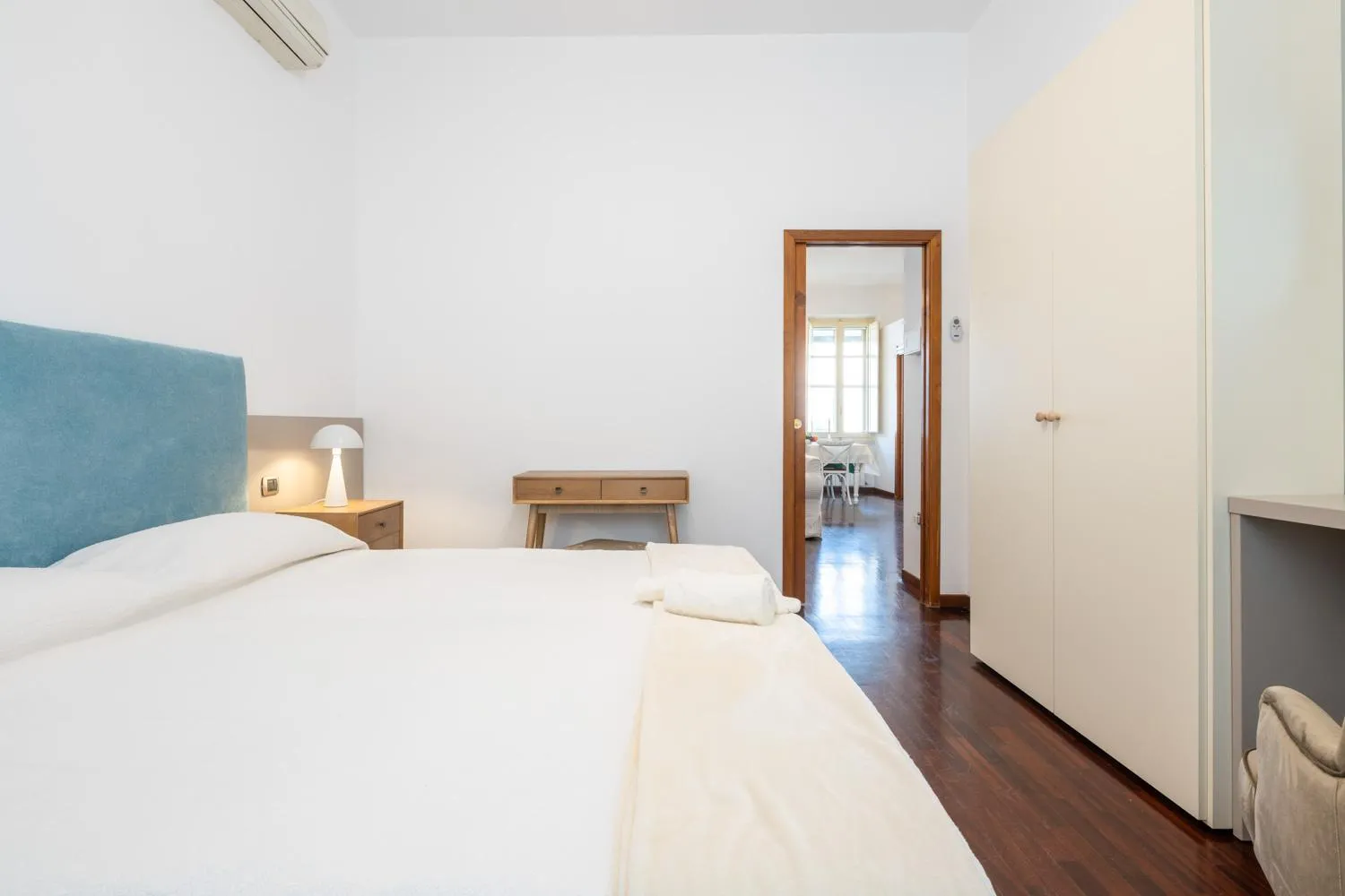 Photo of the whole room, Bed in Greta House San Benedetto