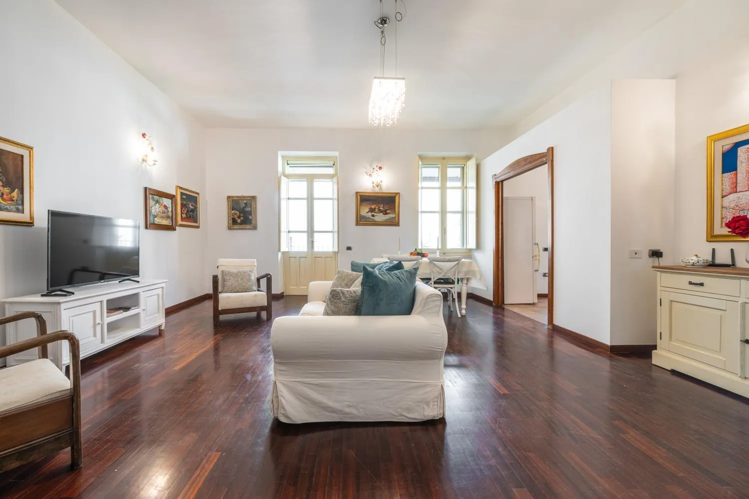 TV and multimedia in Greta House San Benedetto