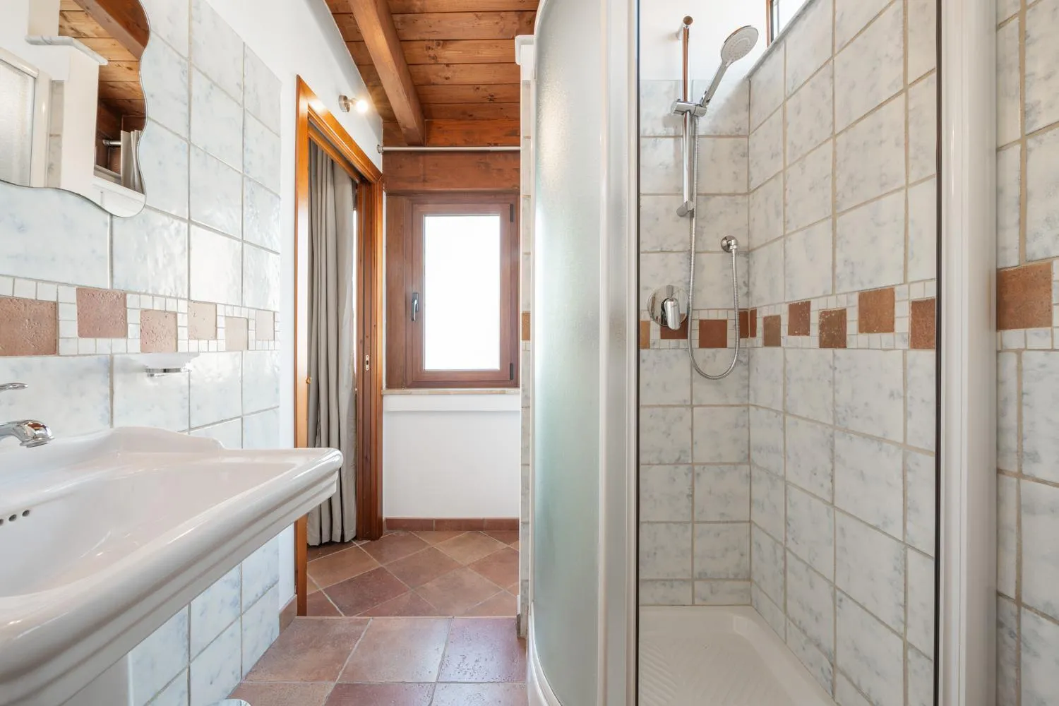 Shower in Greta House San Benedetto