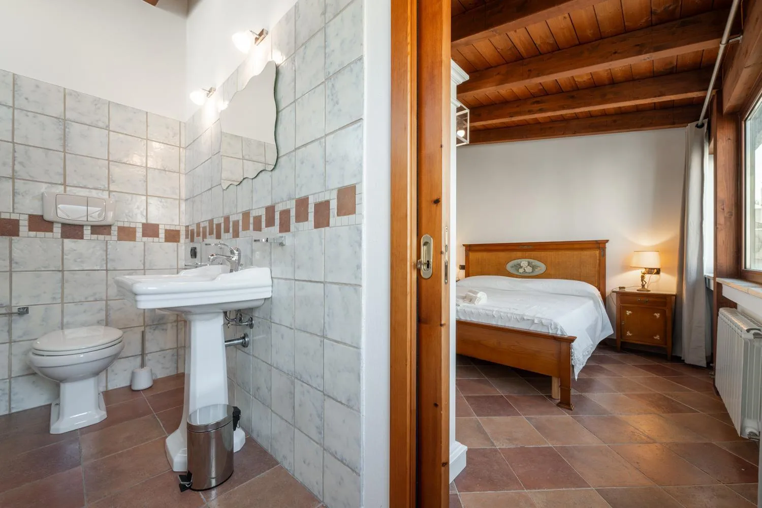 Toilet, Bed in Greta House San Benedetto