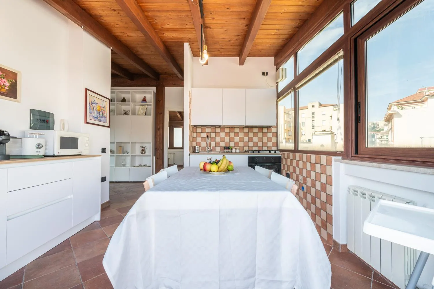 Kitchen or kitchenette in Greta House San Benedetto