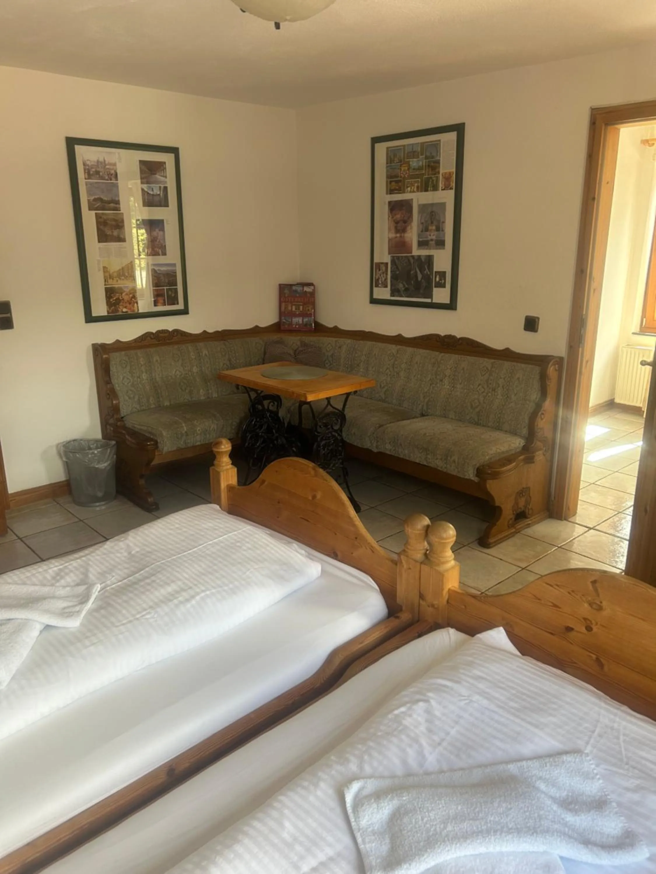 Seating area, Bed in Gasthof zur Post