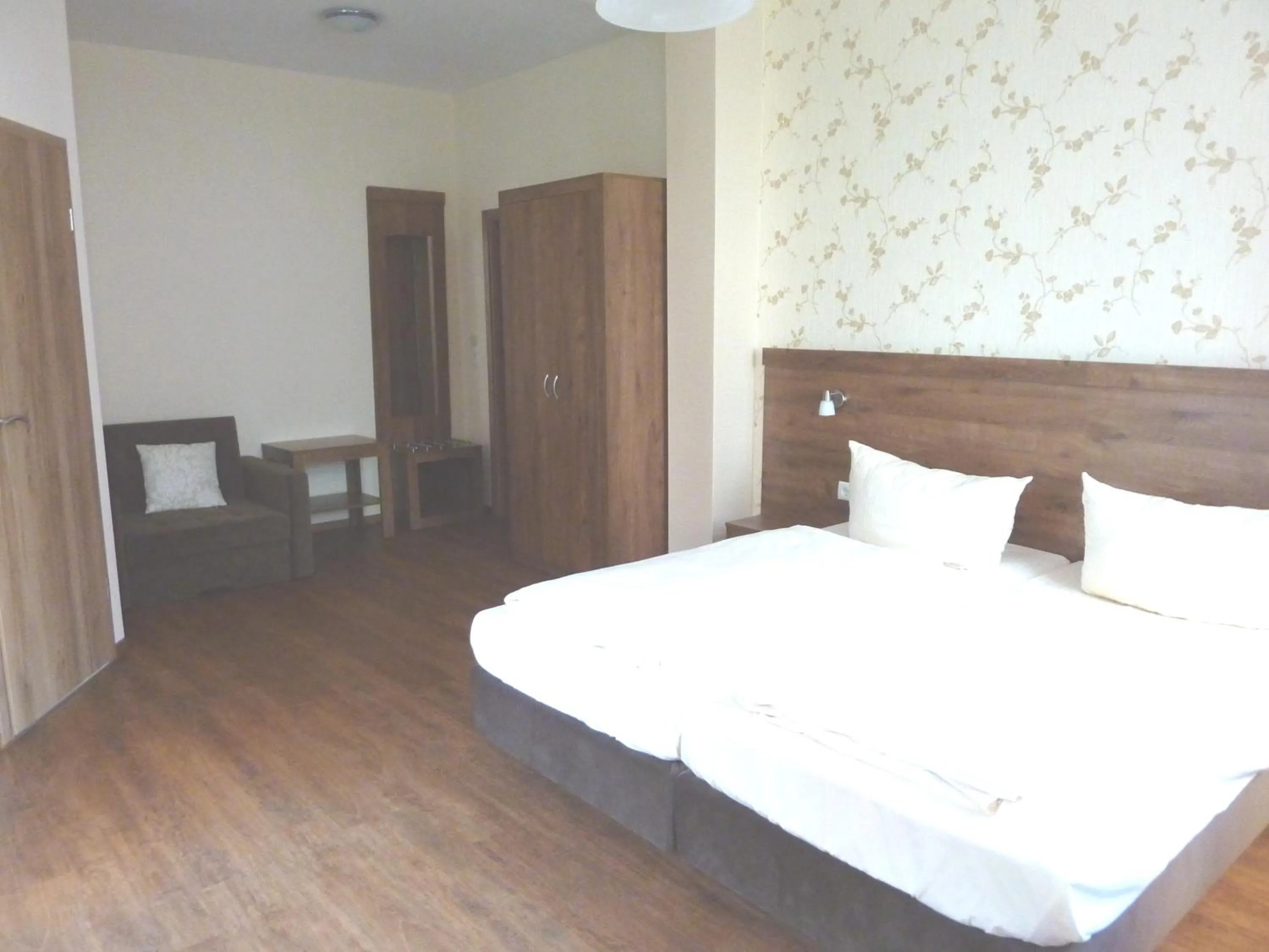 Large Double Room in Hotel am Markt Sankt Goar