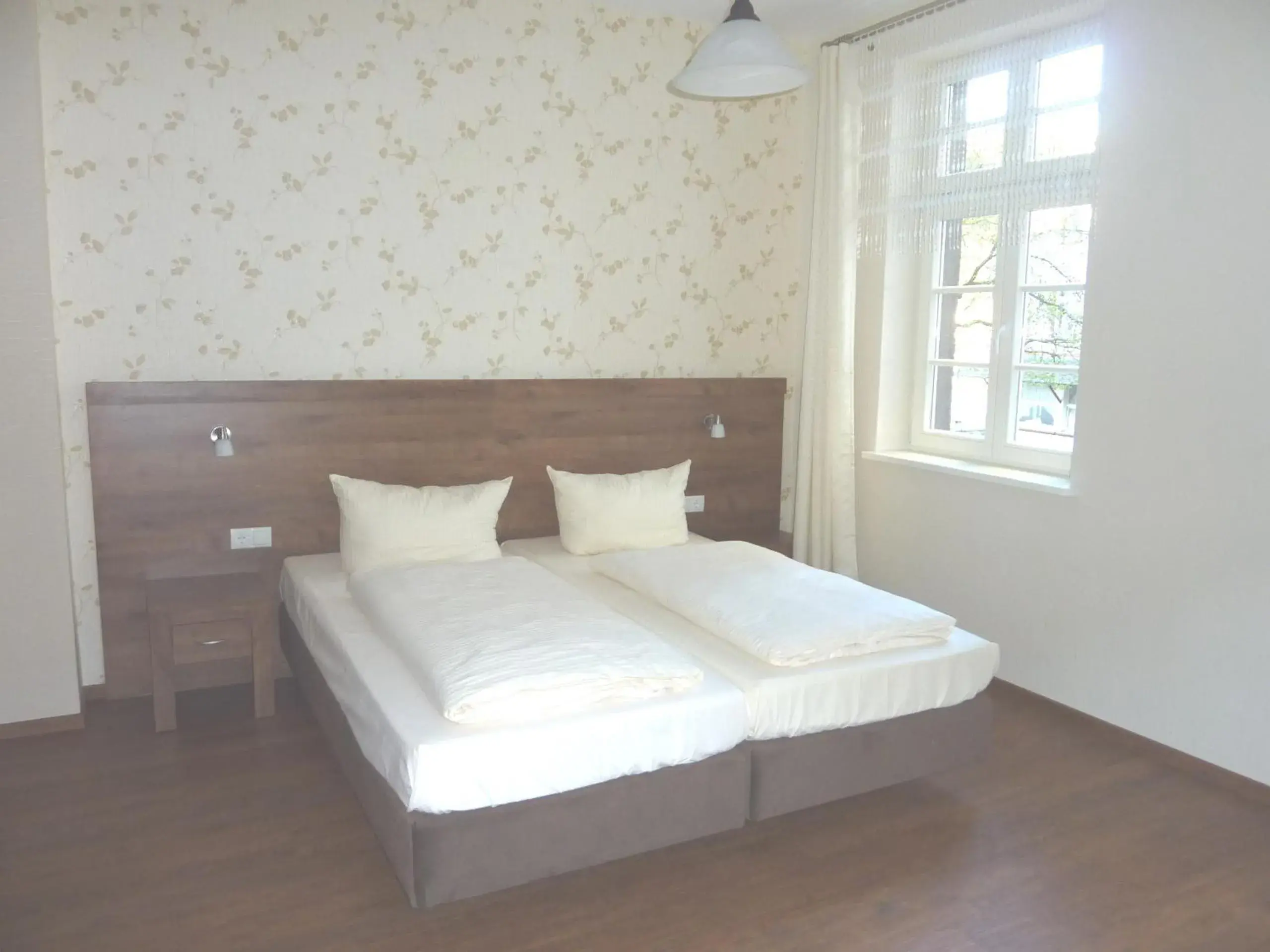 Large Double Room in Hotel am Markt Sankt Goar Large Double Room in Hotel am Markt Sankt Goar
