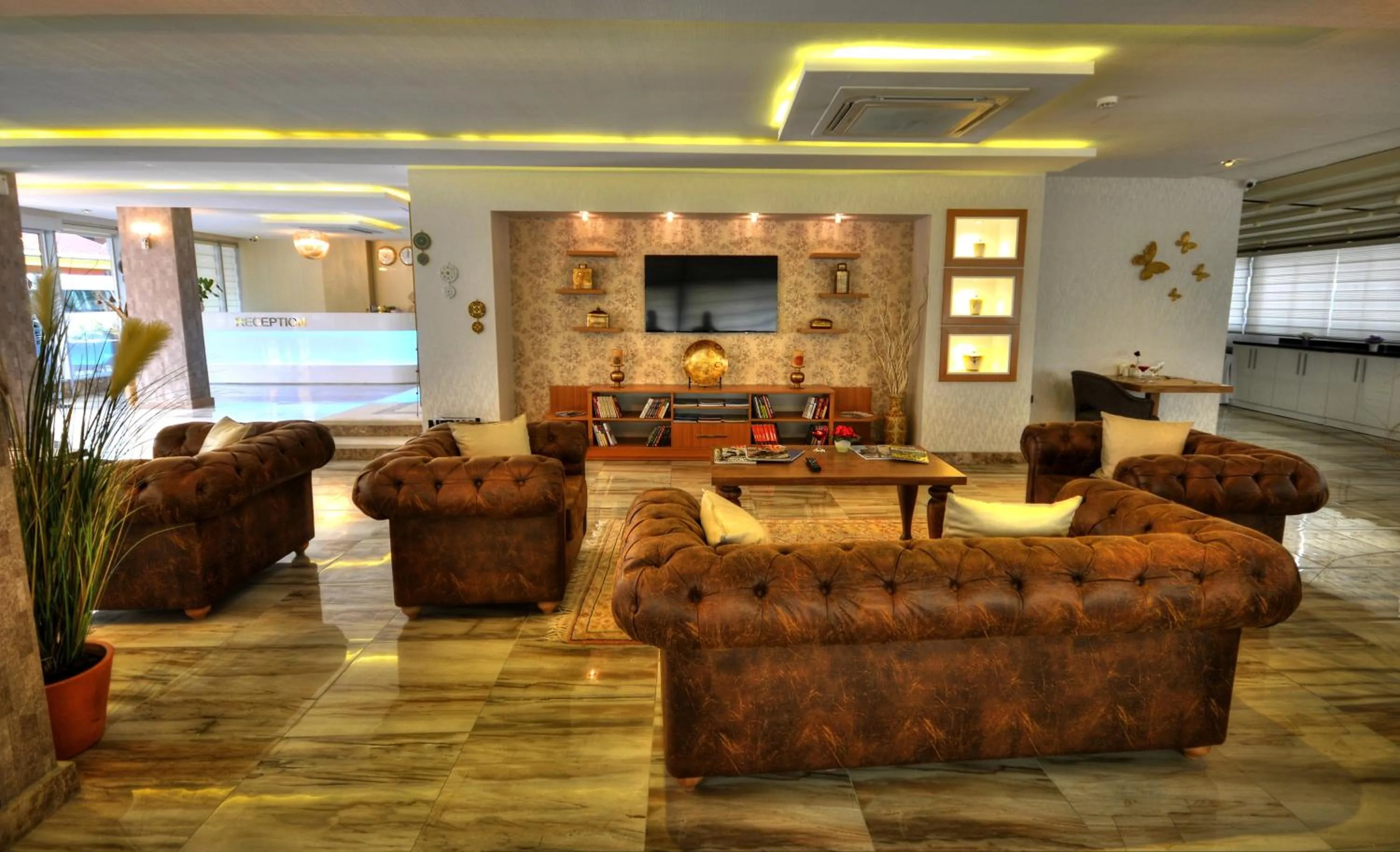 Lobby or reception in Golden Deluxe Hotel