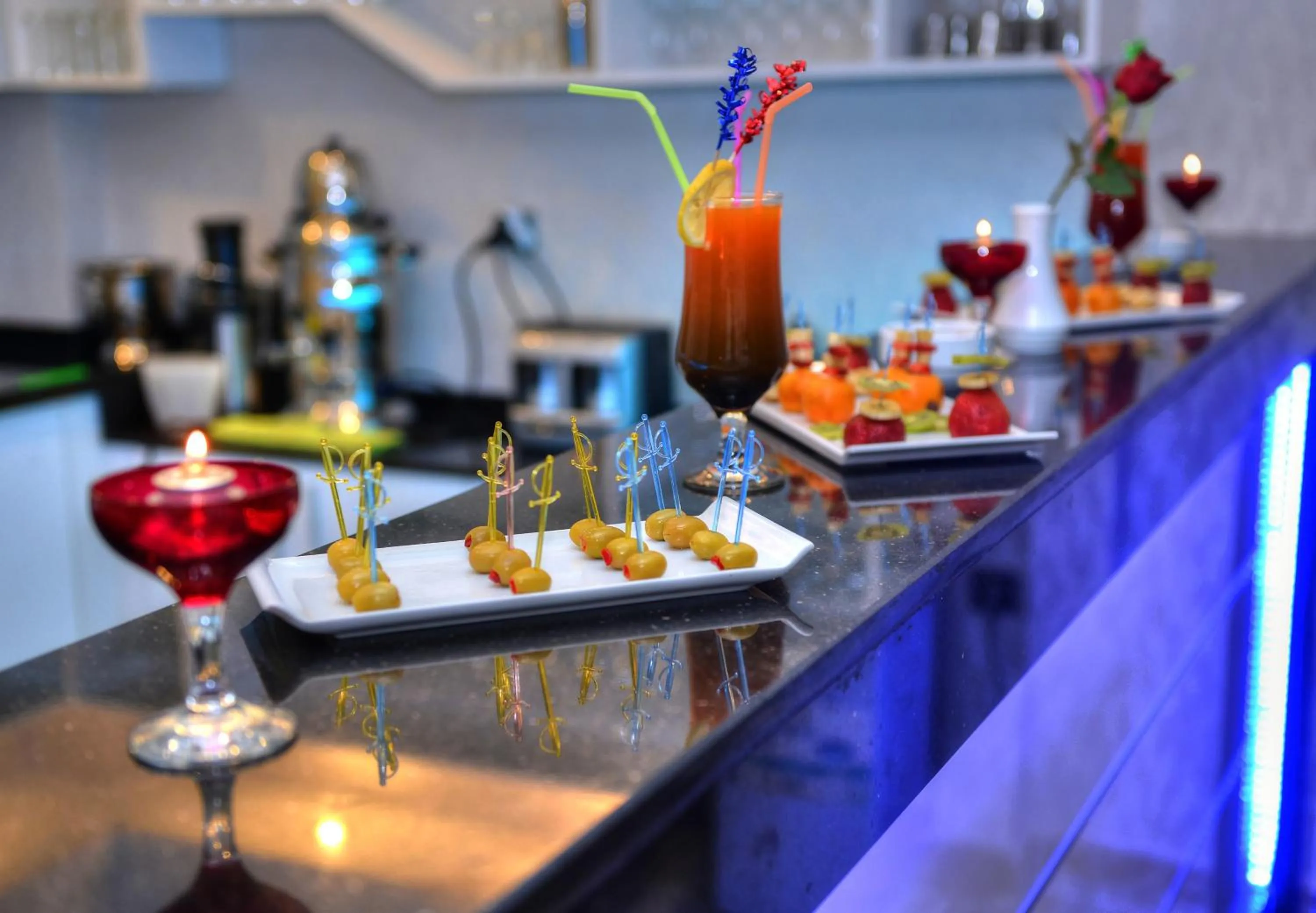 Lounge or bar in Golden Deluxe Hotel