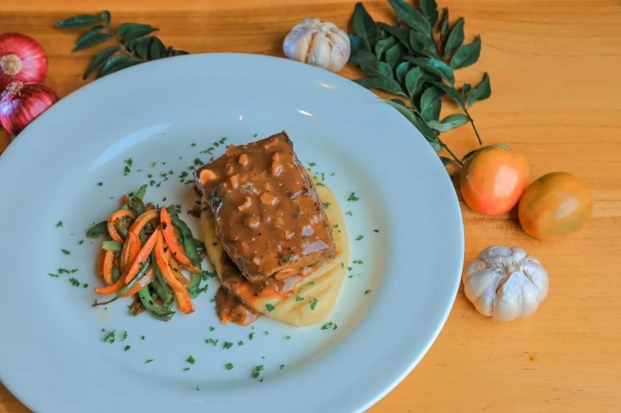 Food and drinks in Queens Lake Cabin