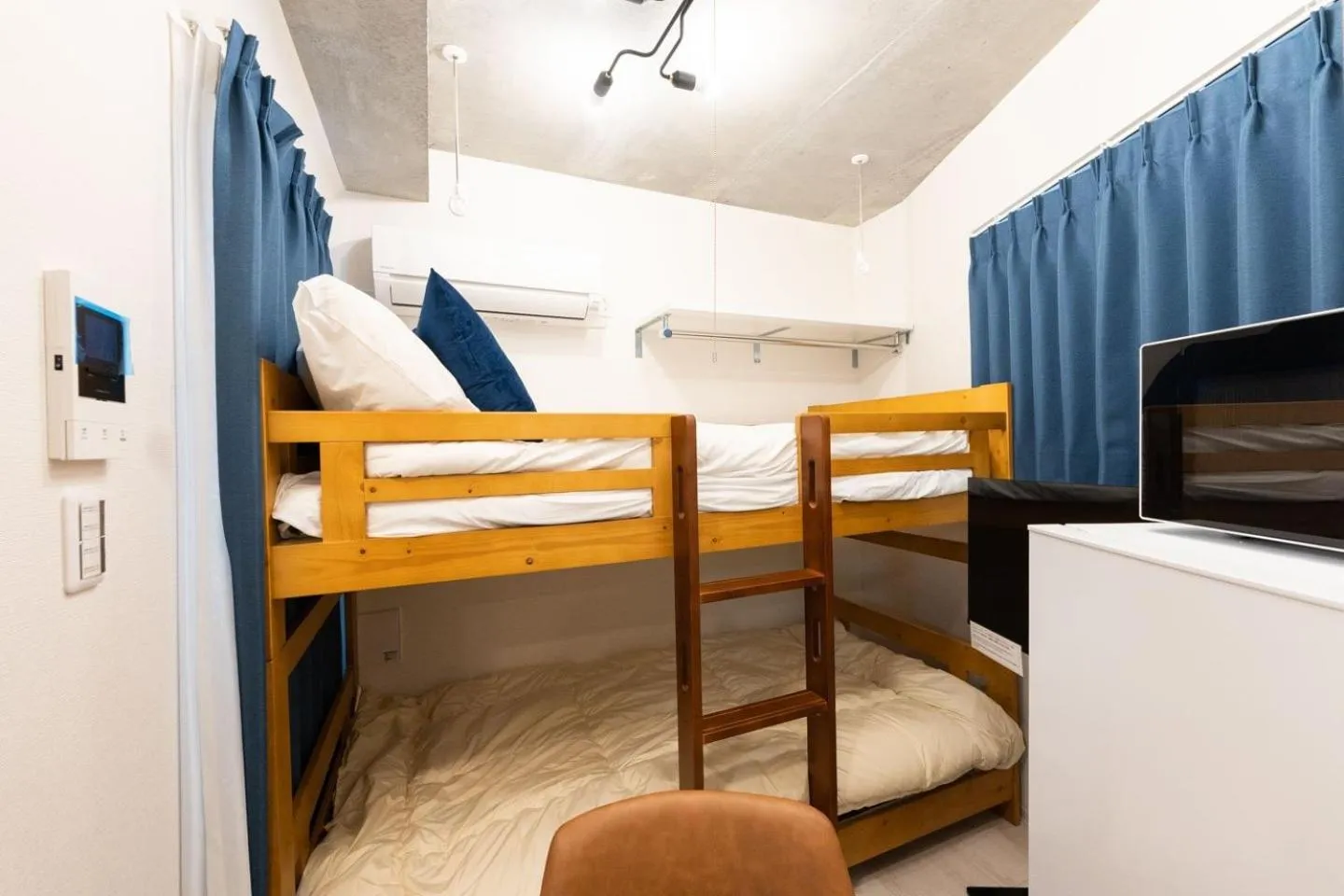 Bed in Ferio Kamata II