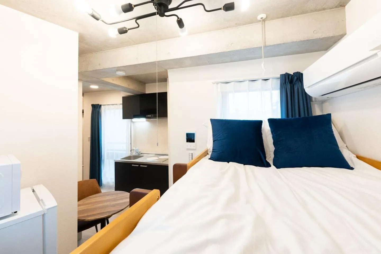 Bed in Ferio Kamata II