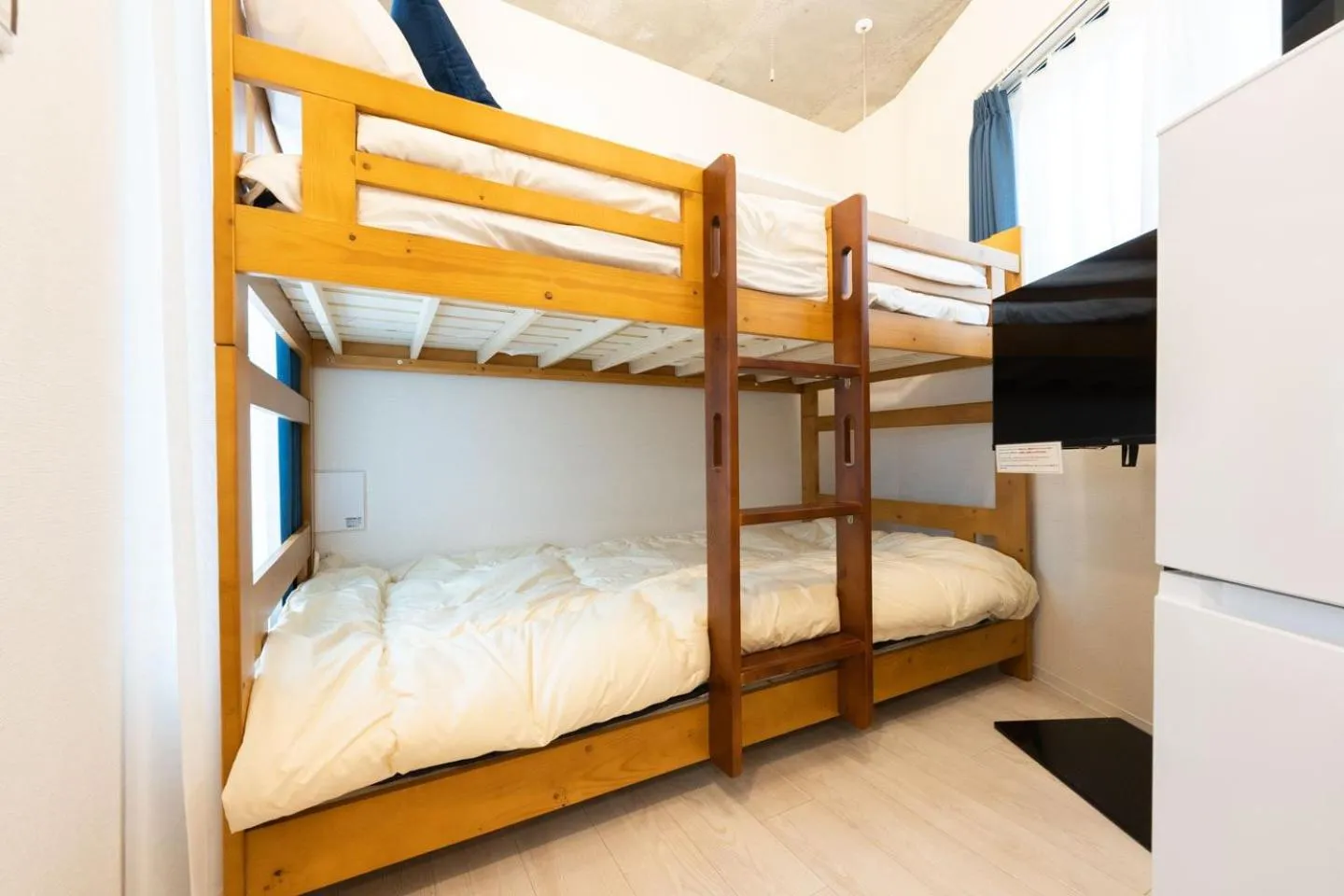 Bed in Ferio Kamata II