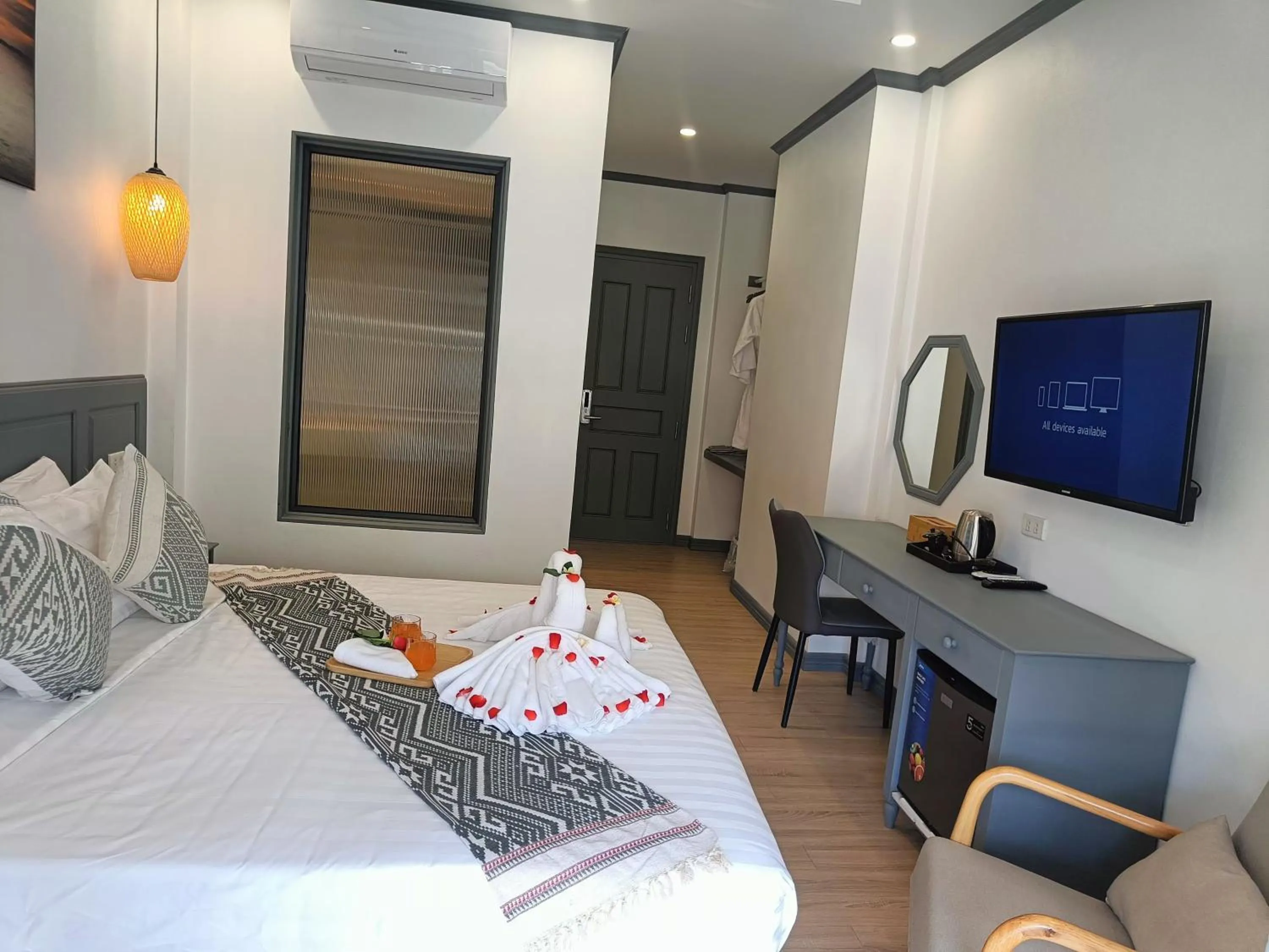 Bedroom, Bed in LuangPrabang Pearl Hotel