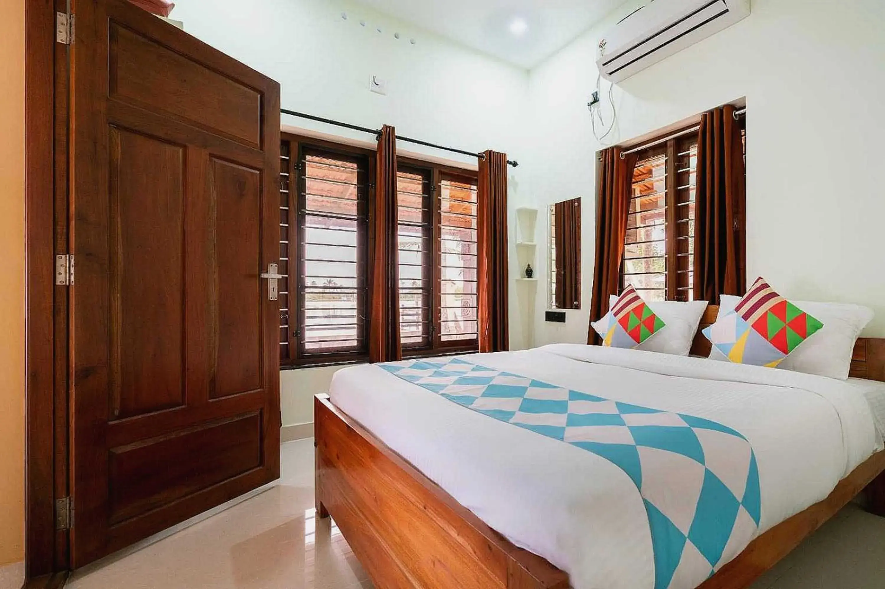 Standard Double Room - single occupancy in Hotel O ATHARVAM RESORT Standard Double Room - single occupancy in Hotel O ATHARVAM RESORT