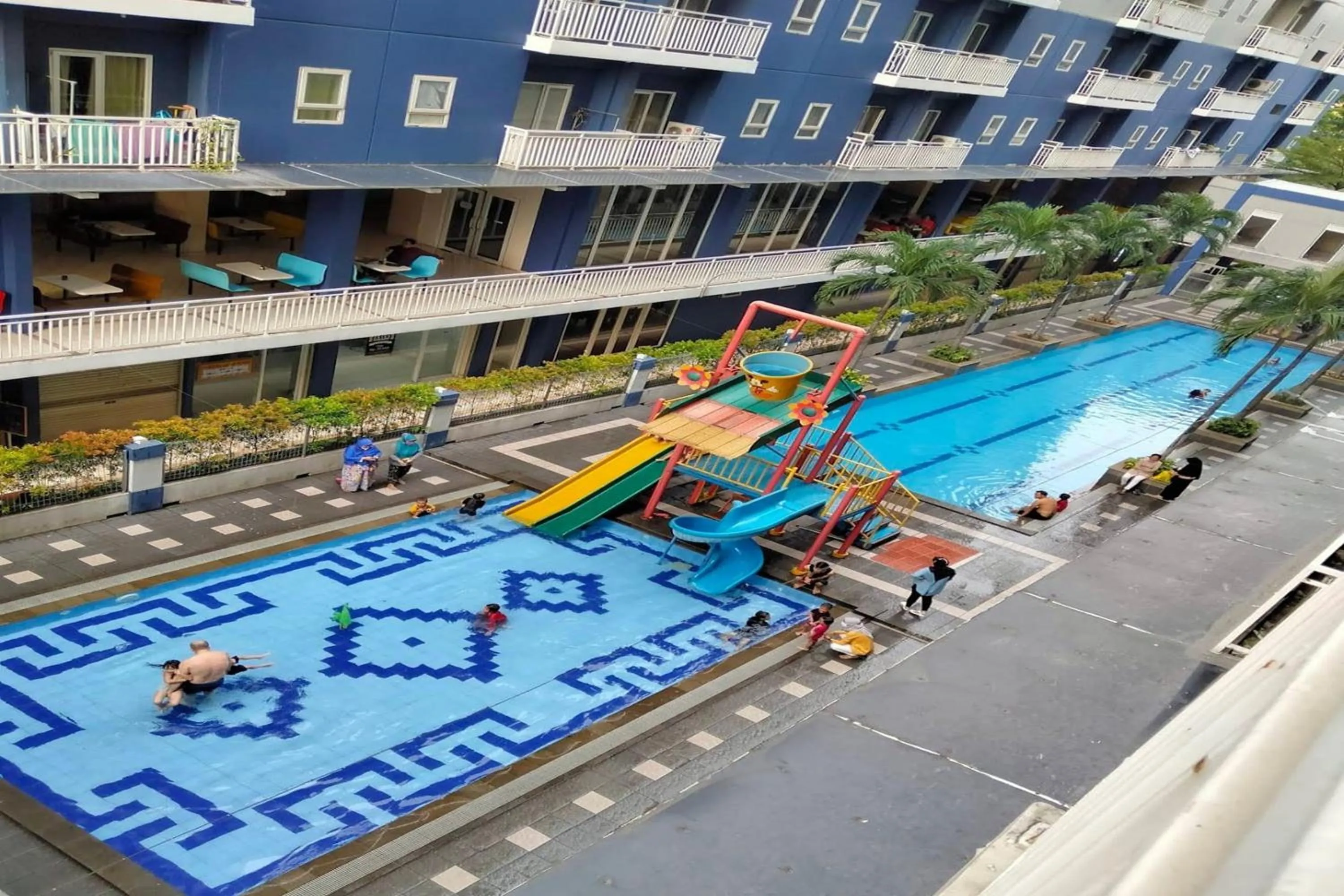 Swimming pool in Queen Room 2 @ Grand Center Point Apartment
