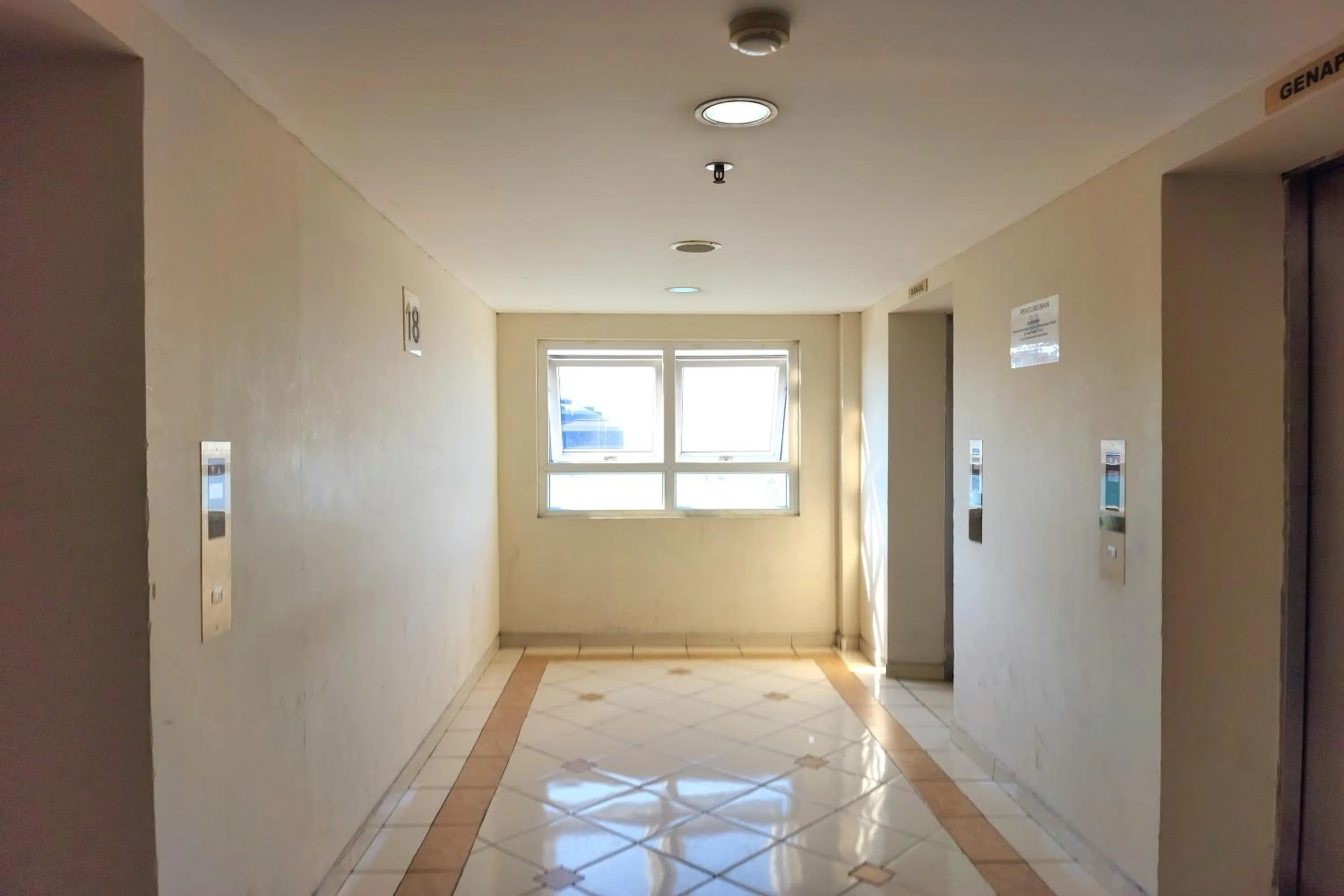Decorative detail in Queen Room 2 @ Grand Center Point Apartment