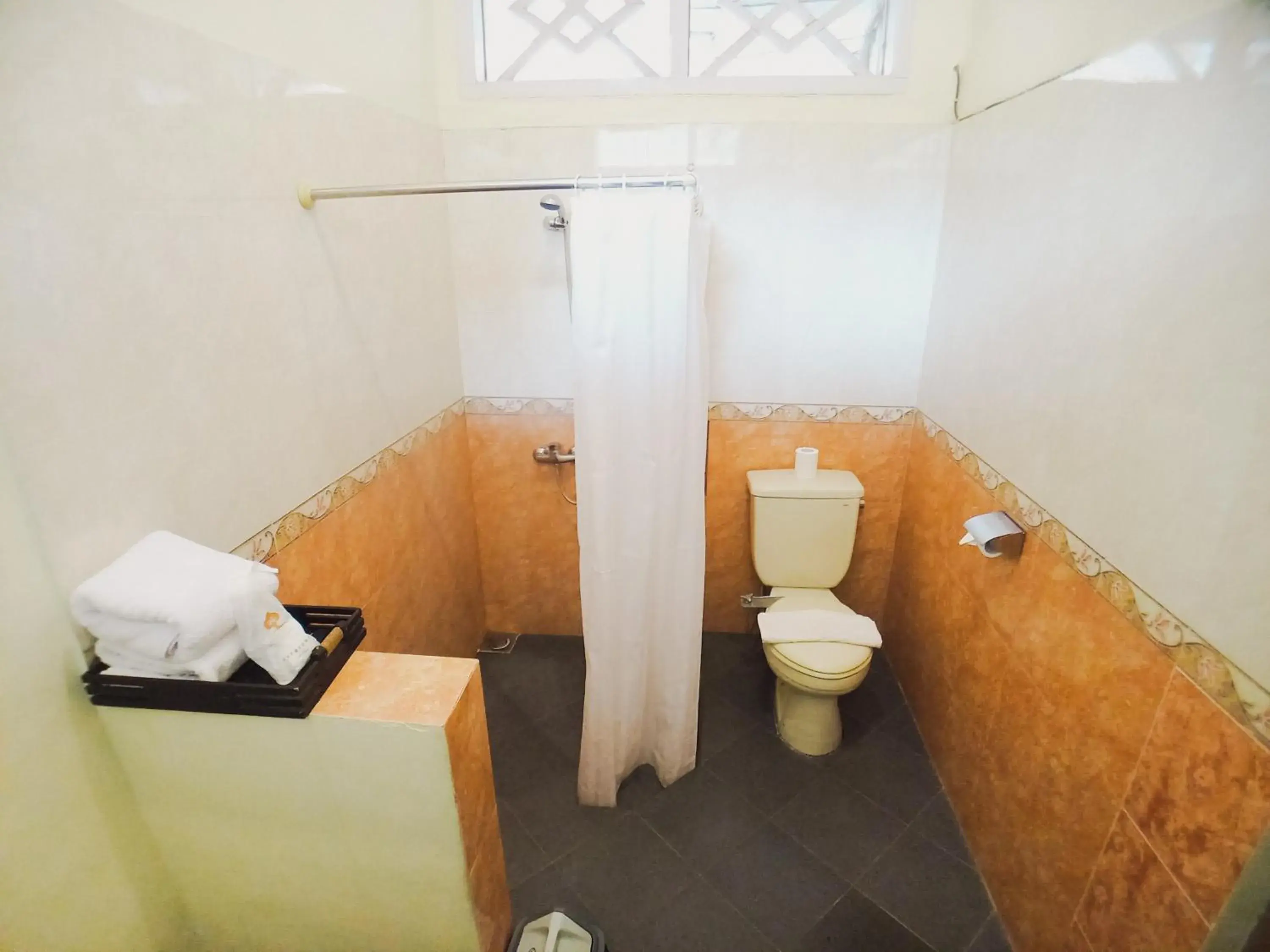 Superior Twin Room in Margo Utomo Hill View Resort Superior Twin Room in Margo Utomo Hill View Resort