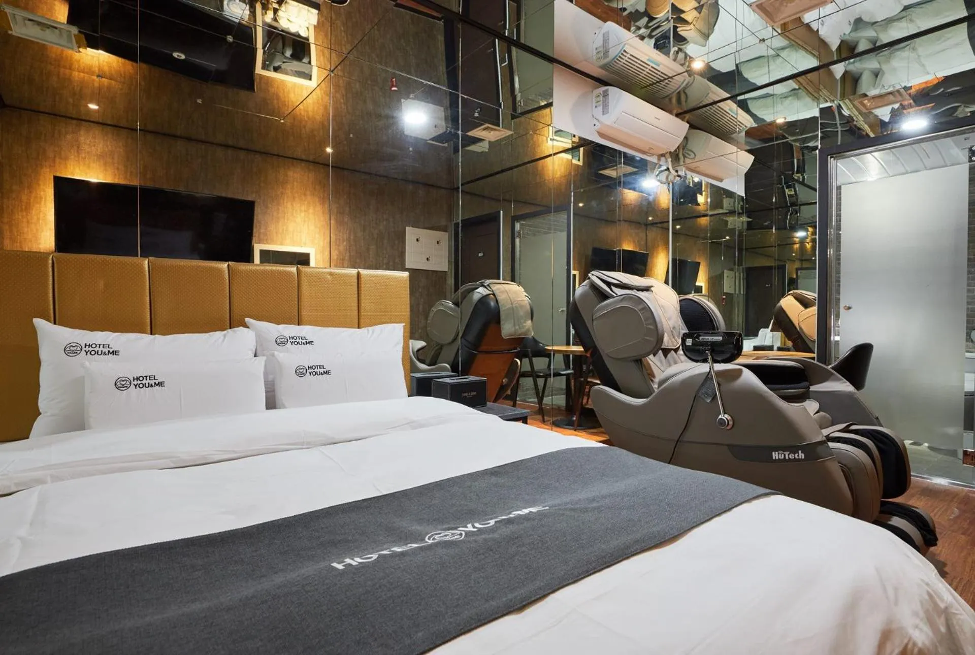 Bed in You&Me Hotel