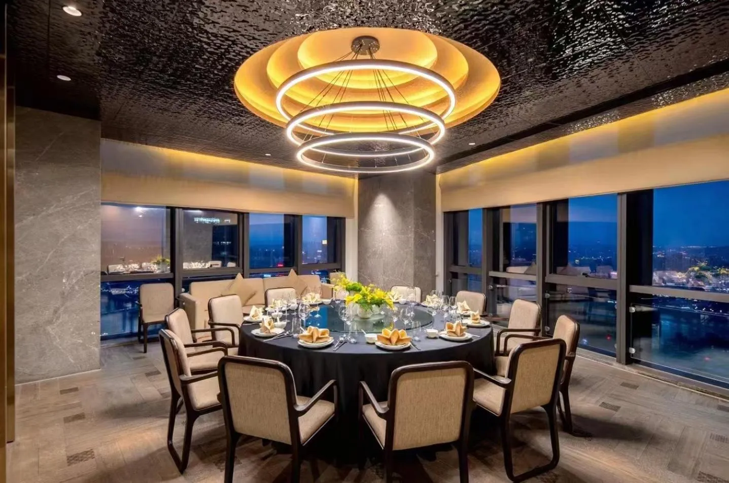 Restaurant/places to eat in The Westin Chongqing Liberation Square