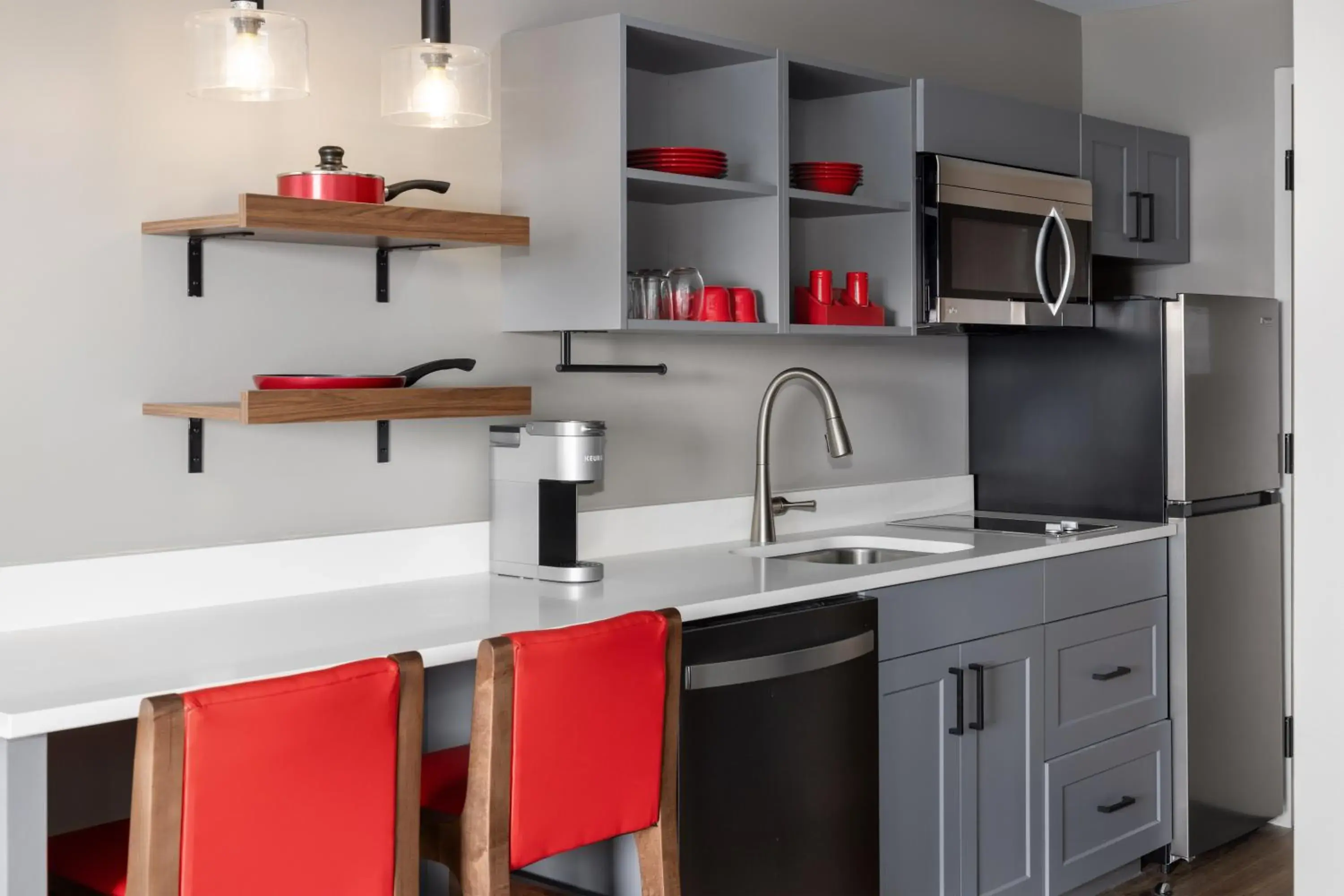 One-Bedroom King Suite, Non-Smoking in Hawthorn Extended Stay by Wyndham Williston Burlington One-Bedroom King Suite, Non-Smoking in Hawthorn Extended Stay by Wyndham Williston Burlington