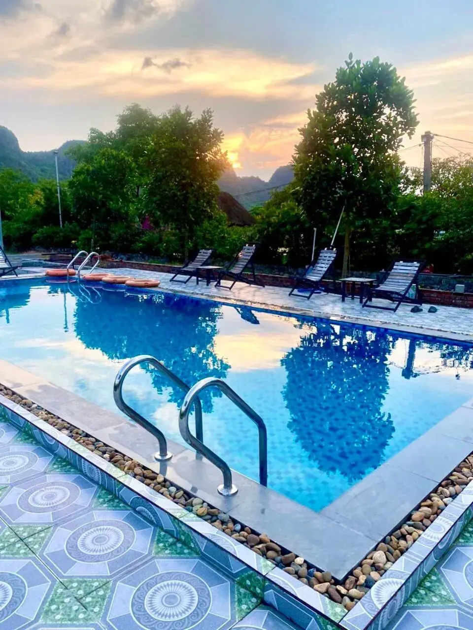 Swimming pool in Tam Coc Cat Luong Homestay Swimming pool in Tam Coc Cat Luong Homestay