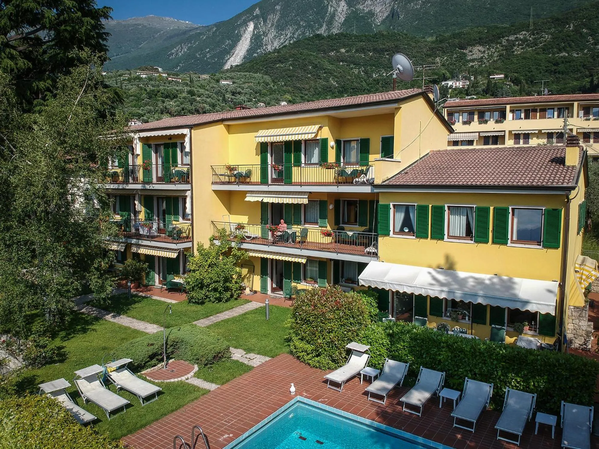 Property building in Residence il Cedro