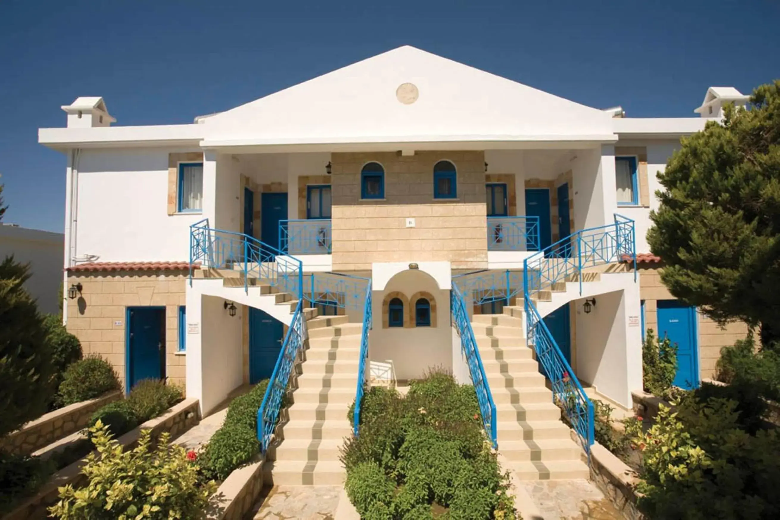 Facade/entrance in Pefki Islands Facade/entrance in Pefki Islands