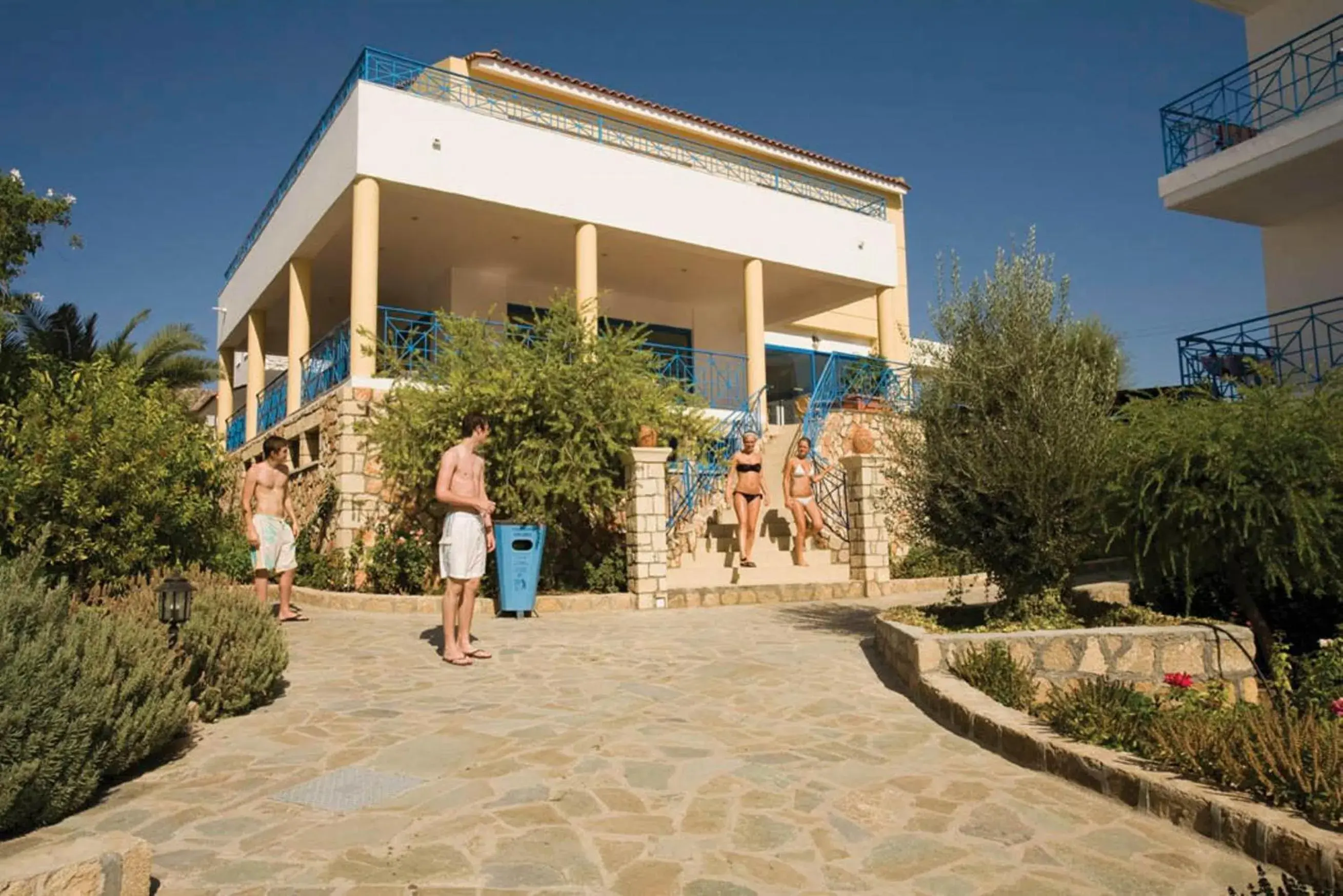 Facade/entrance in Pefki Islands Facade/entrance in Pefki Islands