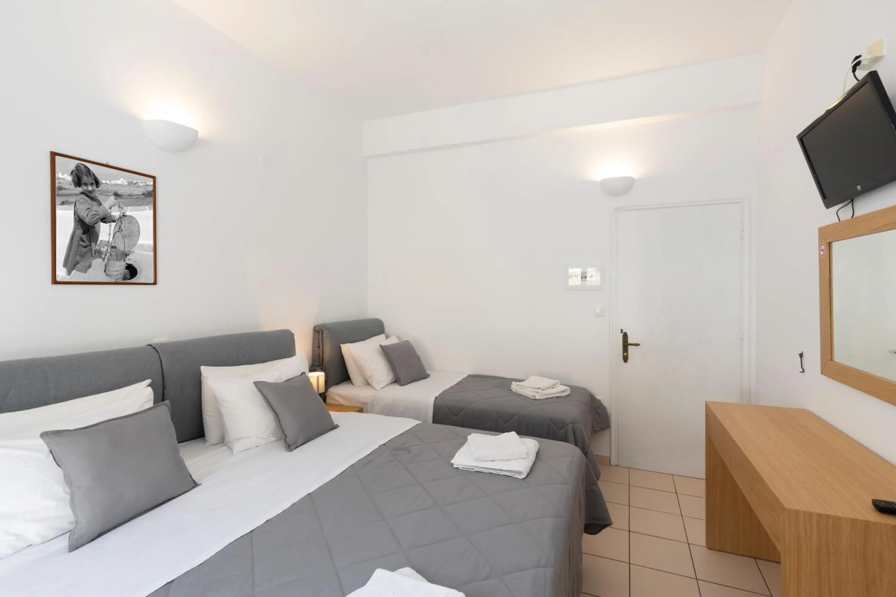 Bedroom, Bed in Mosha Pension