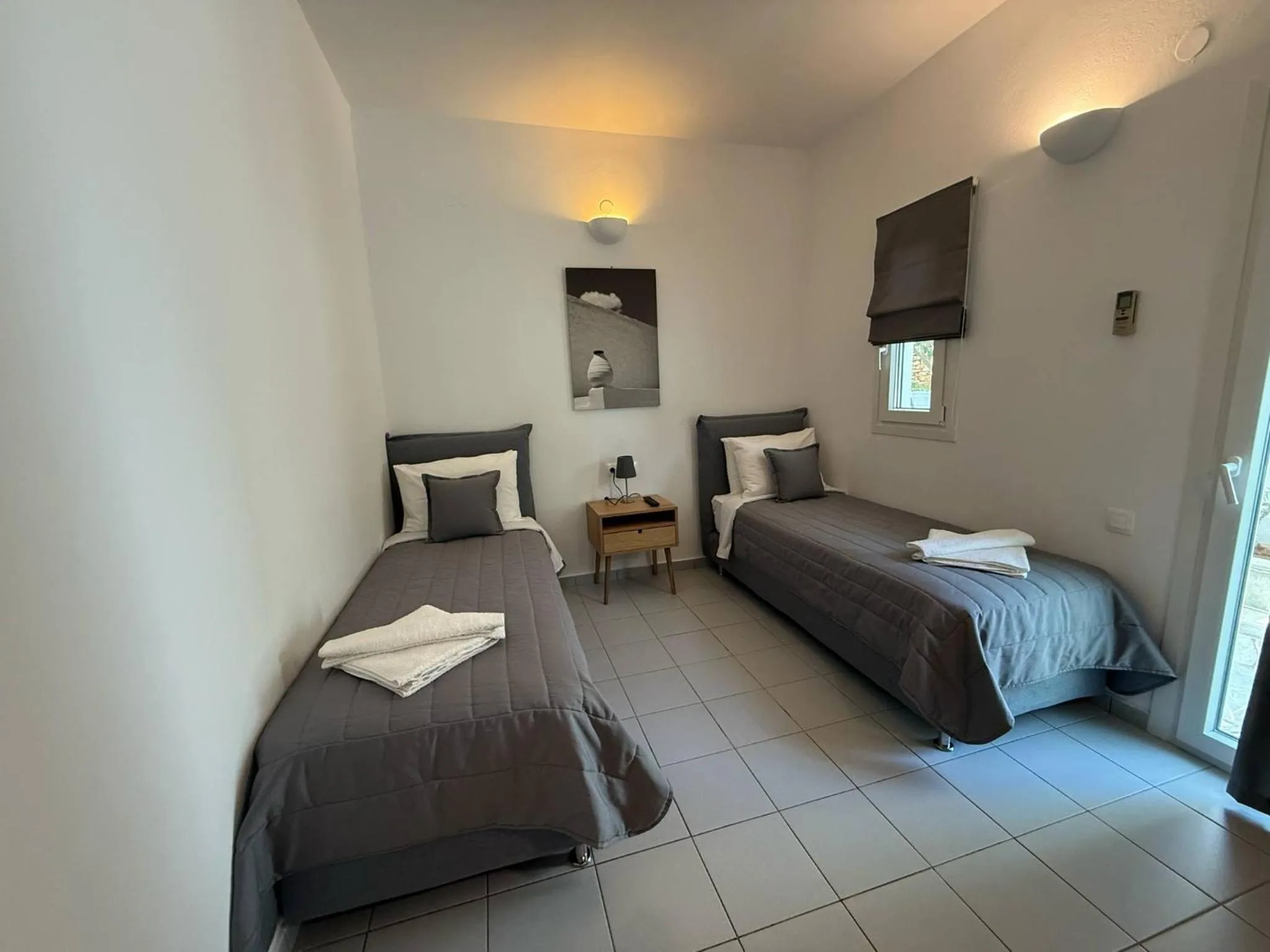 Bedroom, Bed in Mosha Pension